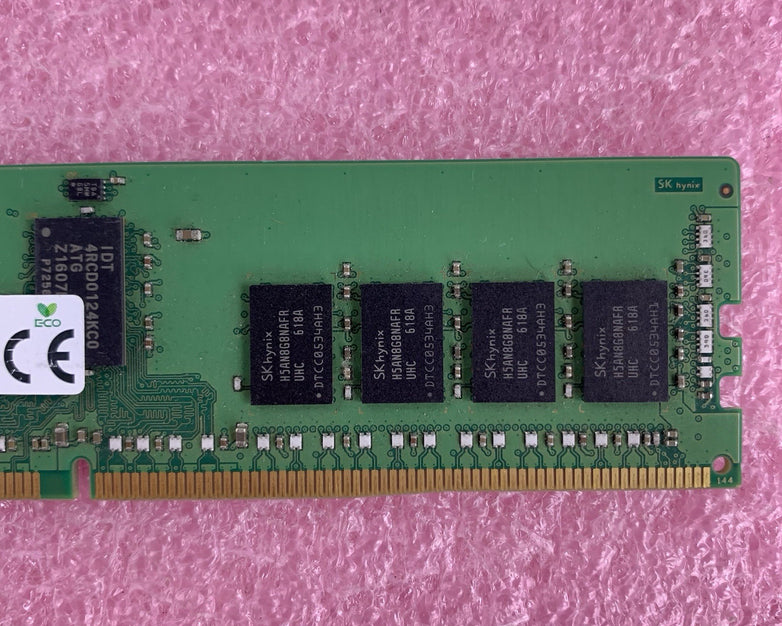 SK Hynix HMA82GR7AFR8N-UH 16 GB 2RX8 DDR4 PC4 2400T PC4-19200 Server Memory Ram
