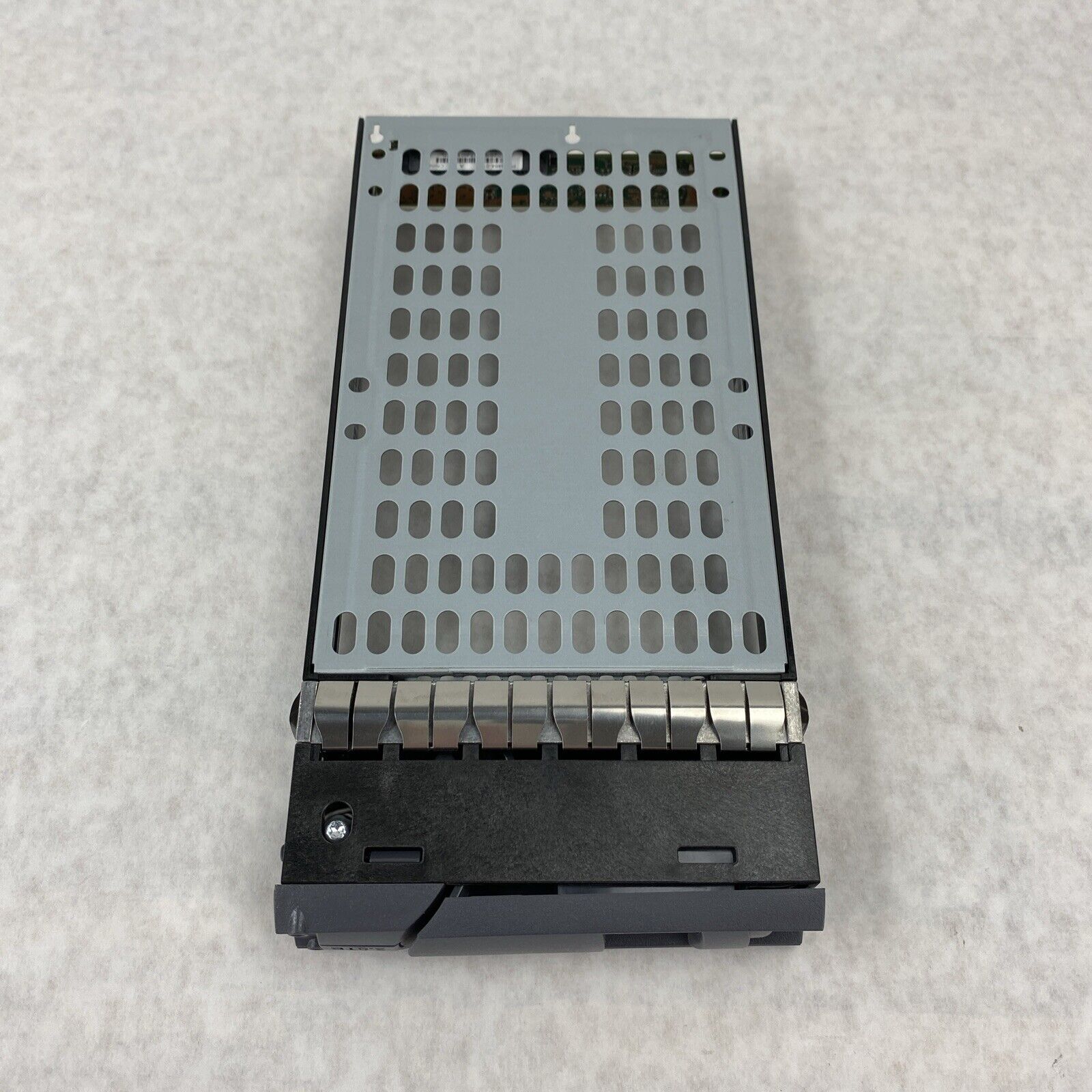 NetApp 0095673-10 SAS/SATA Hard Drive Caddy Tray 0961208-20 w/ Emulex Adapter