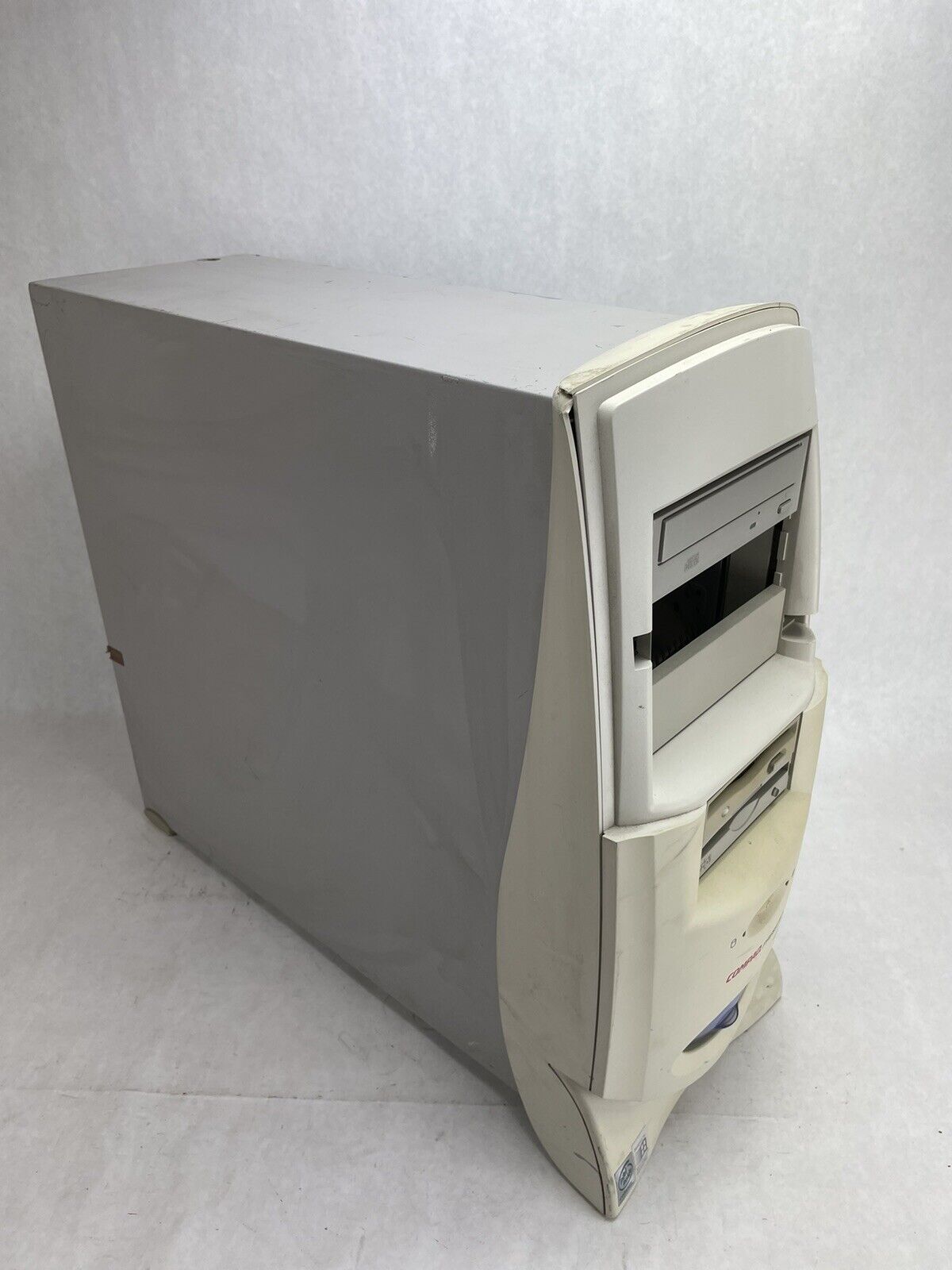 Compaq Presario CM1001 MT Intel Celeron 466HMz 192MB RAM No HDD No OS
