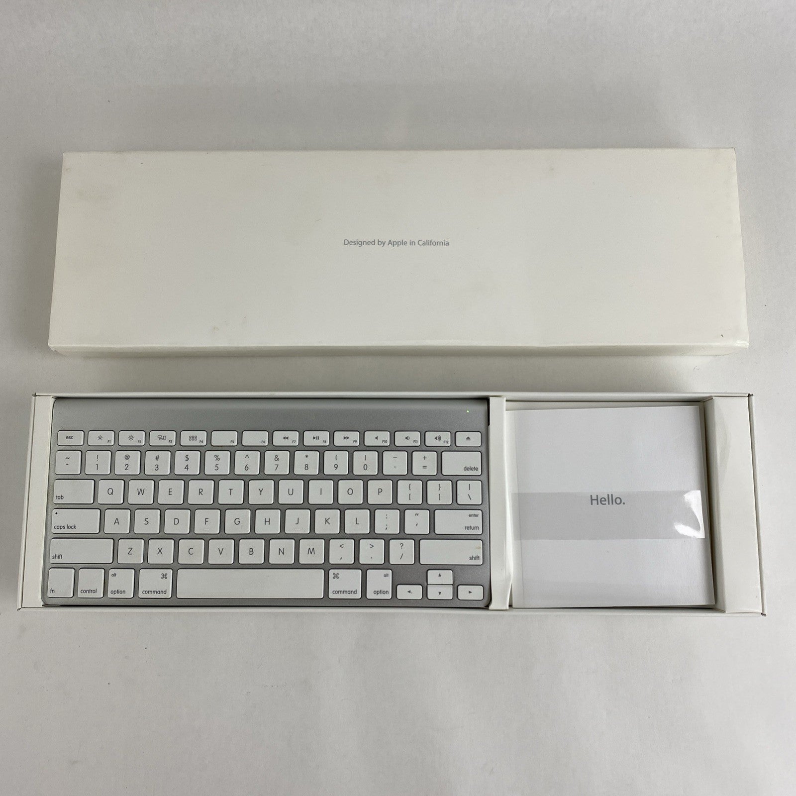 Apple A1314 Wireless Keyboard Power Tested No Mouse No Batteries3