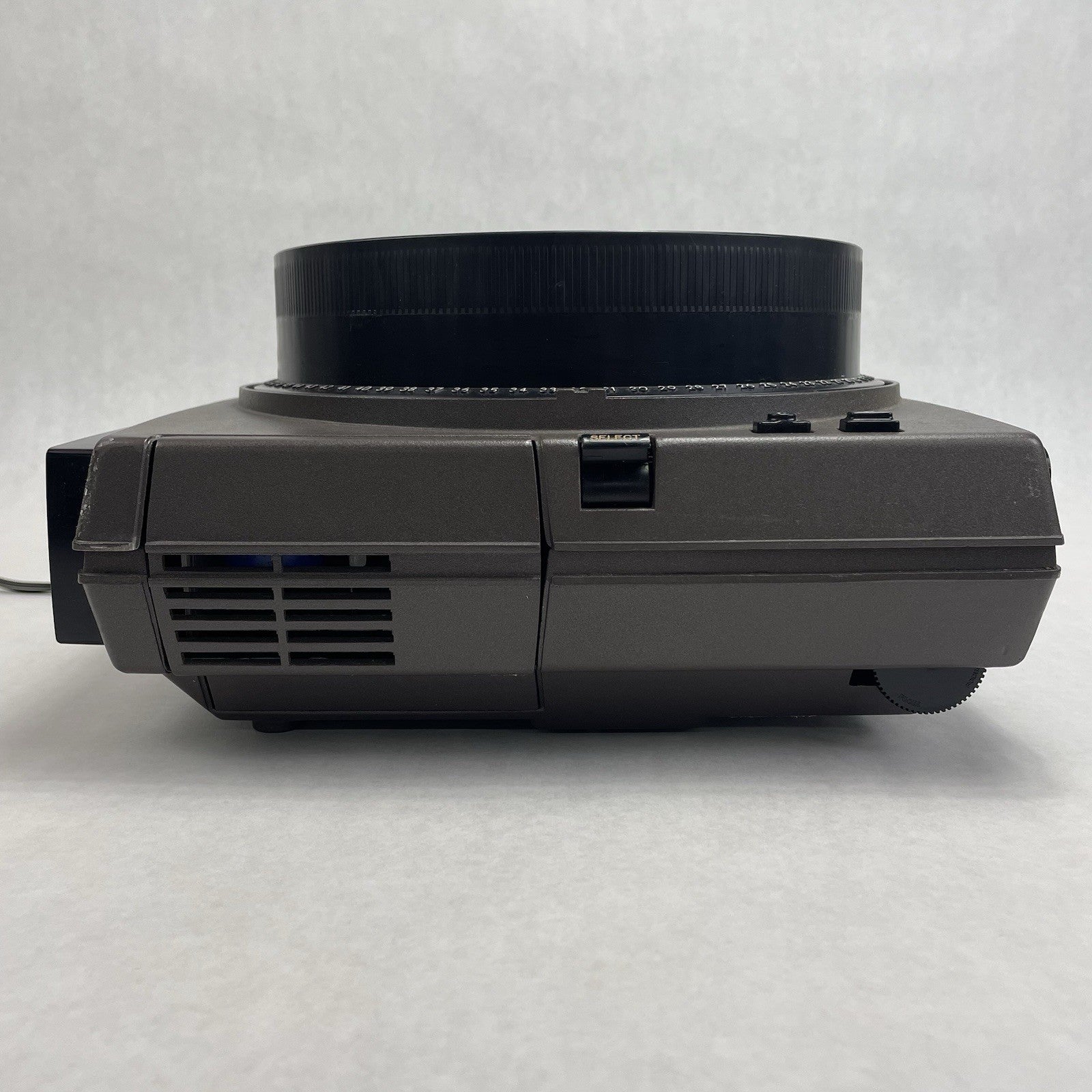 Focal Constellation 600RF Slide Projector 120V 60Hz 500W