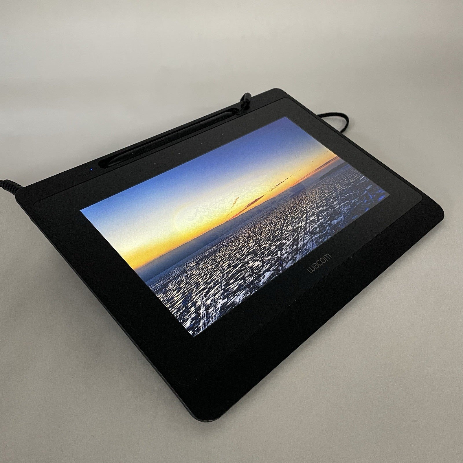 Wacom DTU-1141B 10.1" FHD Drawing Tablet - Damaged Screen / No Cord Cover1