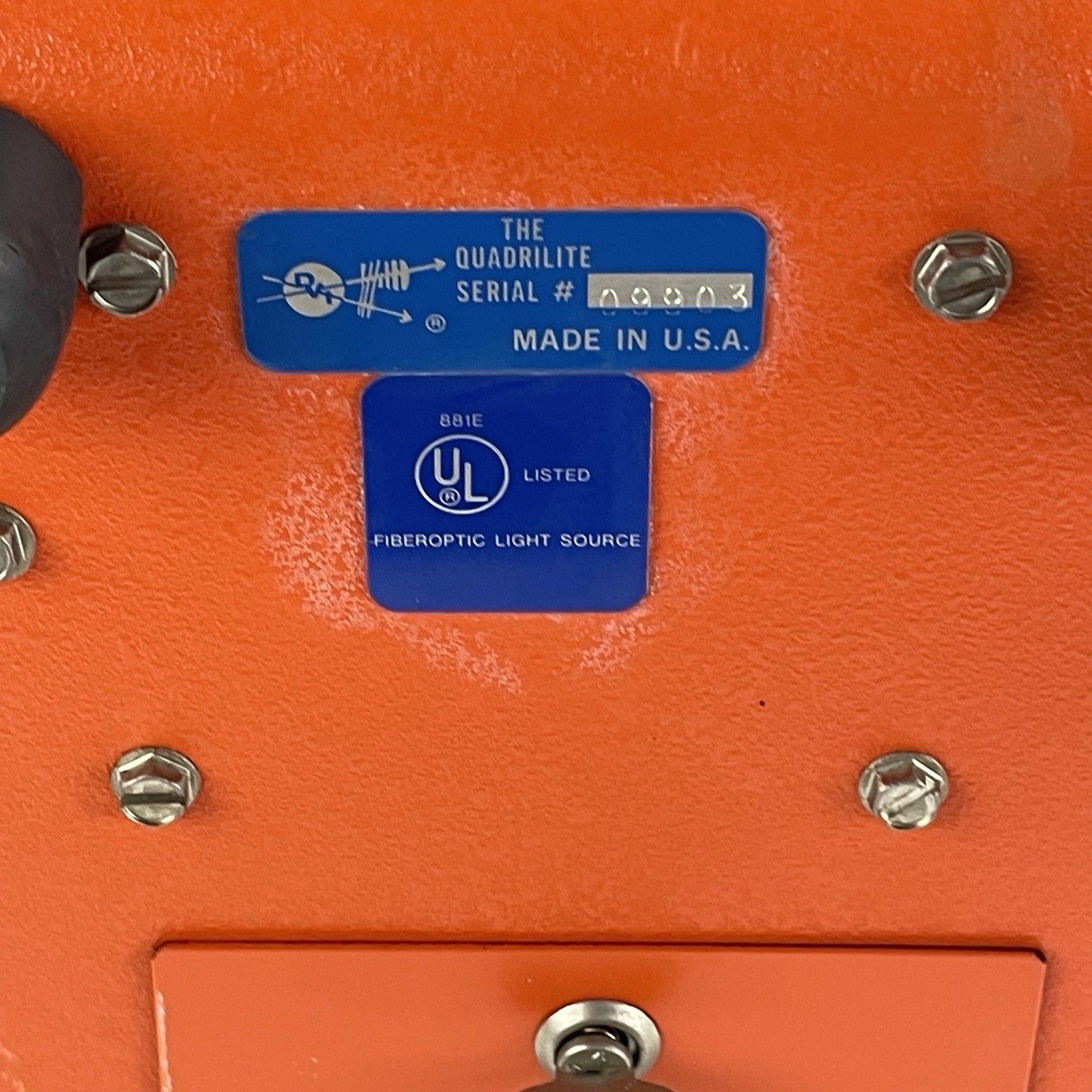Quadrilite 6000 High Intensity Light Source For Medical Dental11