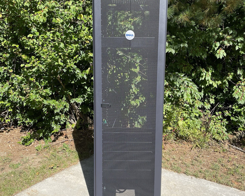 Dell PowerEdge 4210 42U Server Rack Cabinet 0GJ575 w/Sides & PDUs- No Back Panel