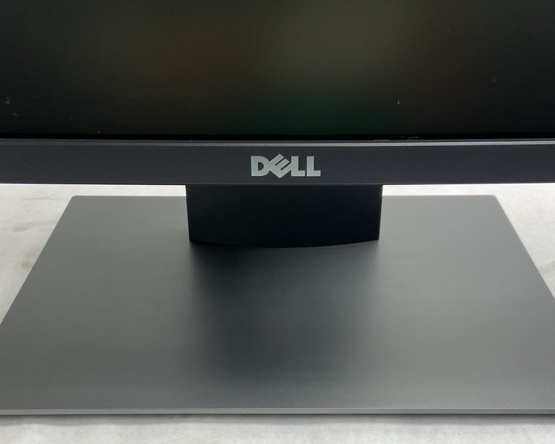 Dell Flat Panel Multi Client Monitor P4317Qc 43" In 4k UHD 3840x2160 With Stand