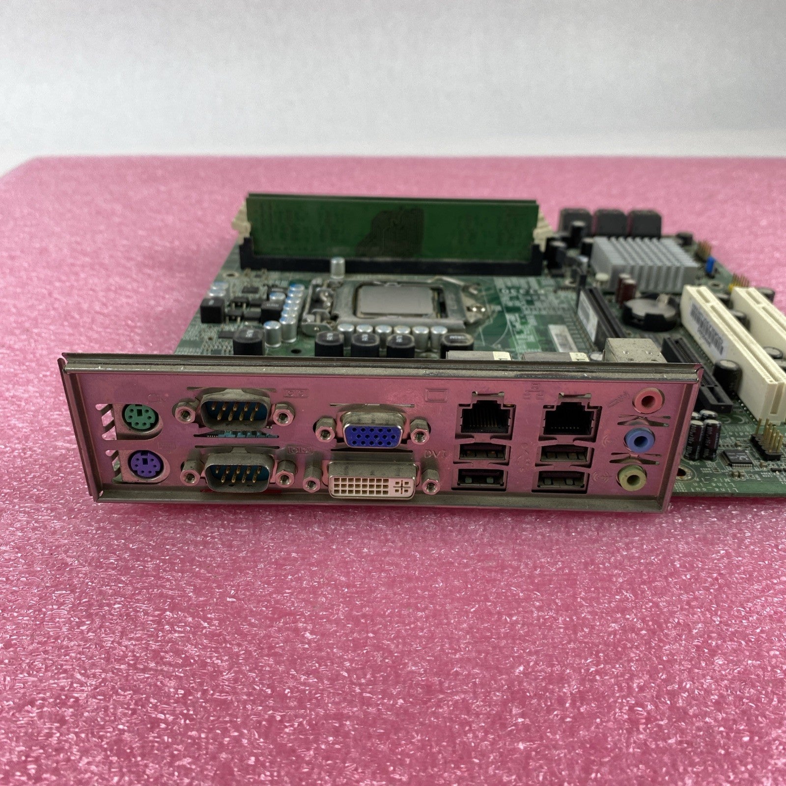 DFI PT330 Motherboard Intel Core i5-660 3.3GHz 4GB RAM w/ Shield