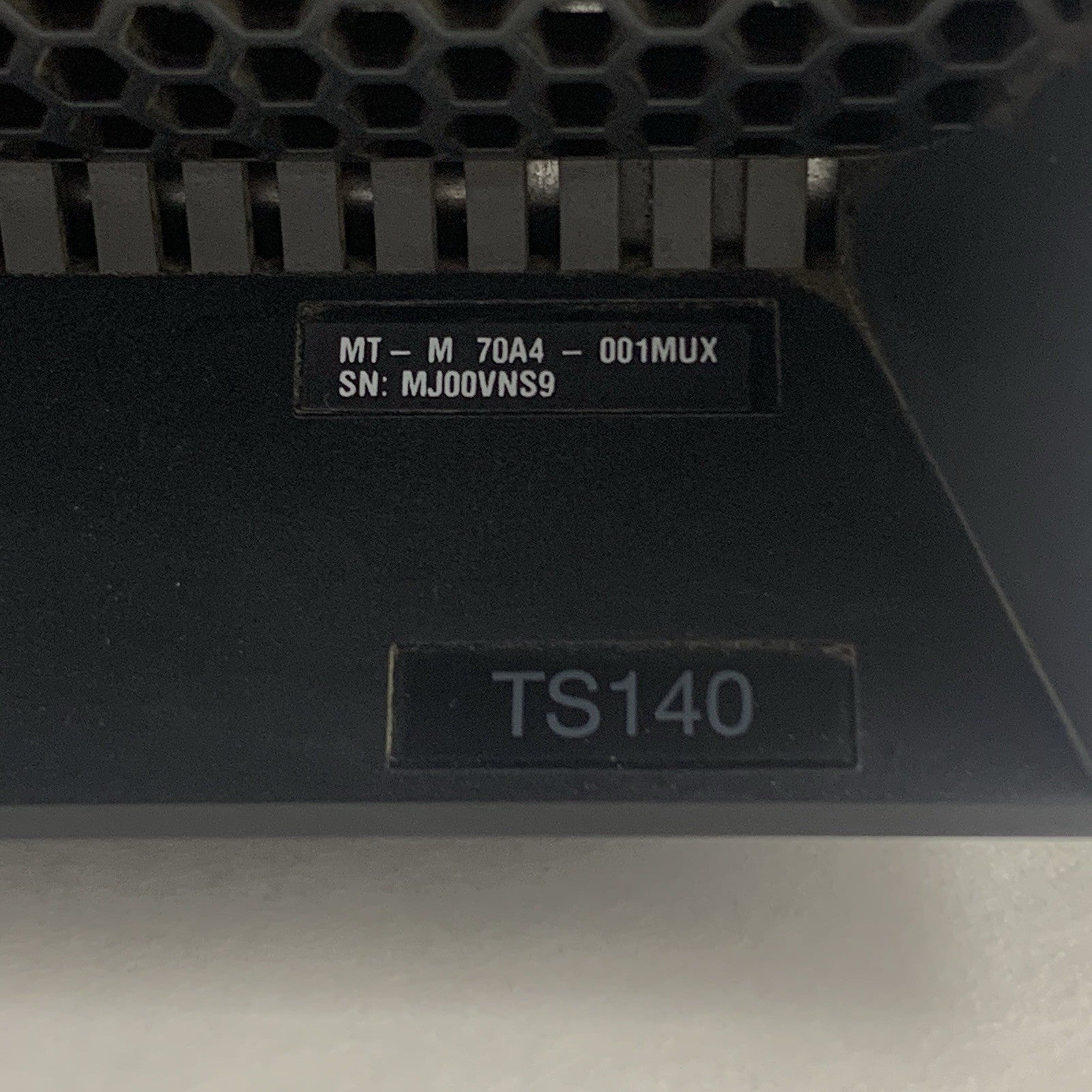 Lenovo ThinkServer TS140 70A4-001MUX E3-1225 V3 3.2 GHz 16 GB Ram No OS No HDD3