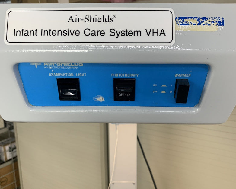 Air-Shields PM78-1 Infant Intensive Care System Powers and Heats
