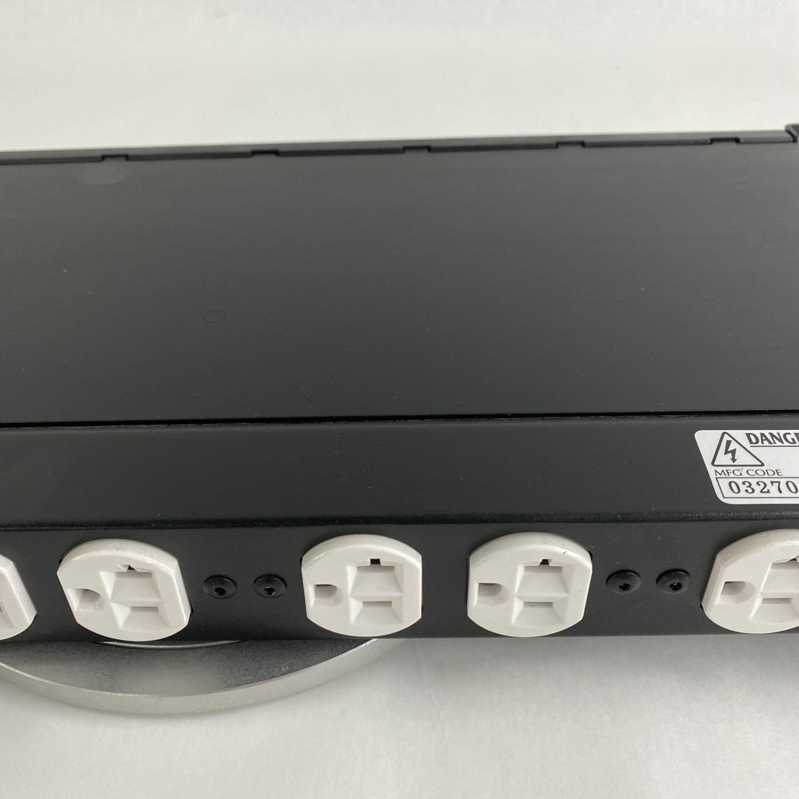 Middle Atlantic PD-920R-NS 20 AMP Power Center 8 Outlet9