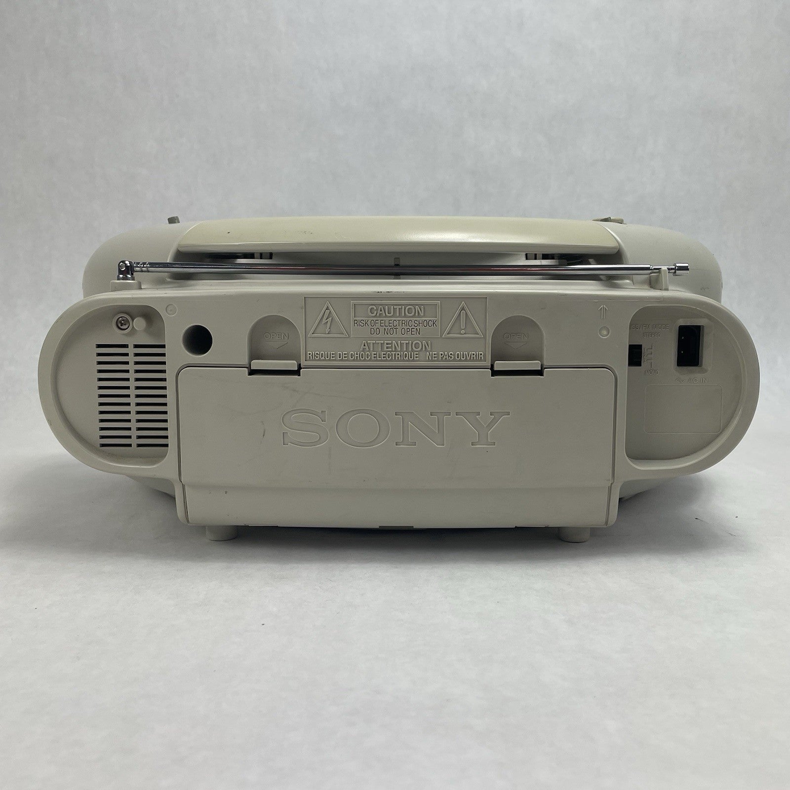 Sony CFD-21 CD Radio Cassate Recorder/Player For Parts