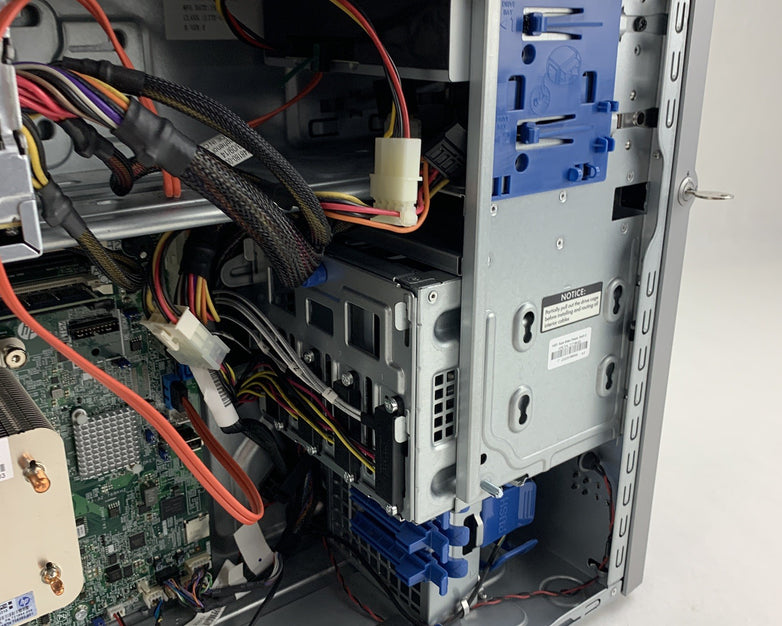 HP Proliant ML310e Gen8 v2 Server Xeon E3-1220 V3 3.1 GHz 8 GB Ram No HDD No OS