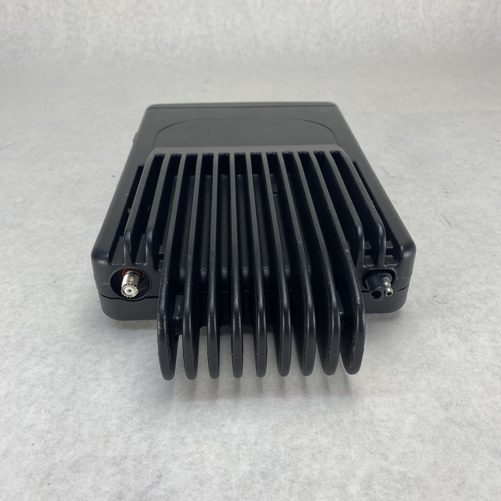 Motorola M01HX+427W M01KLM9PW6AN Radio Base Unit Untested