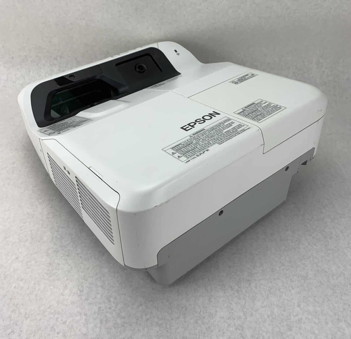 Epson PowerLite 695Wi H740A LCD Lamp Projector 1244 Lamp Hours - No Remote0