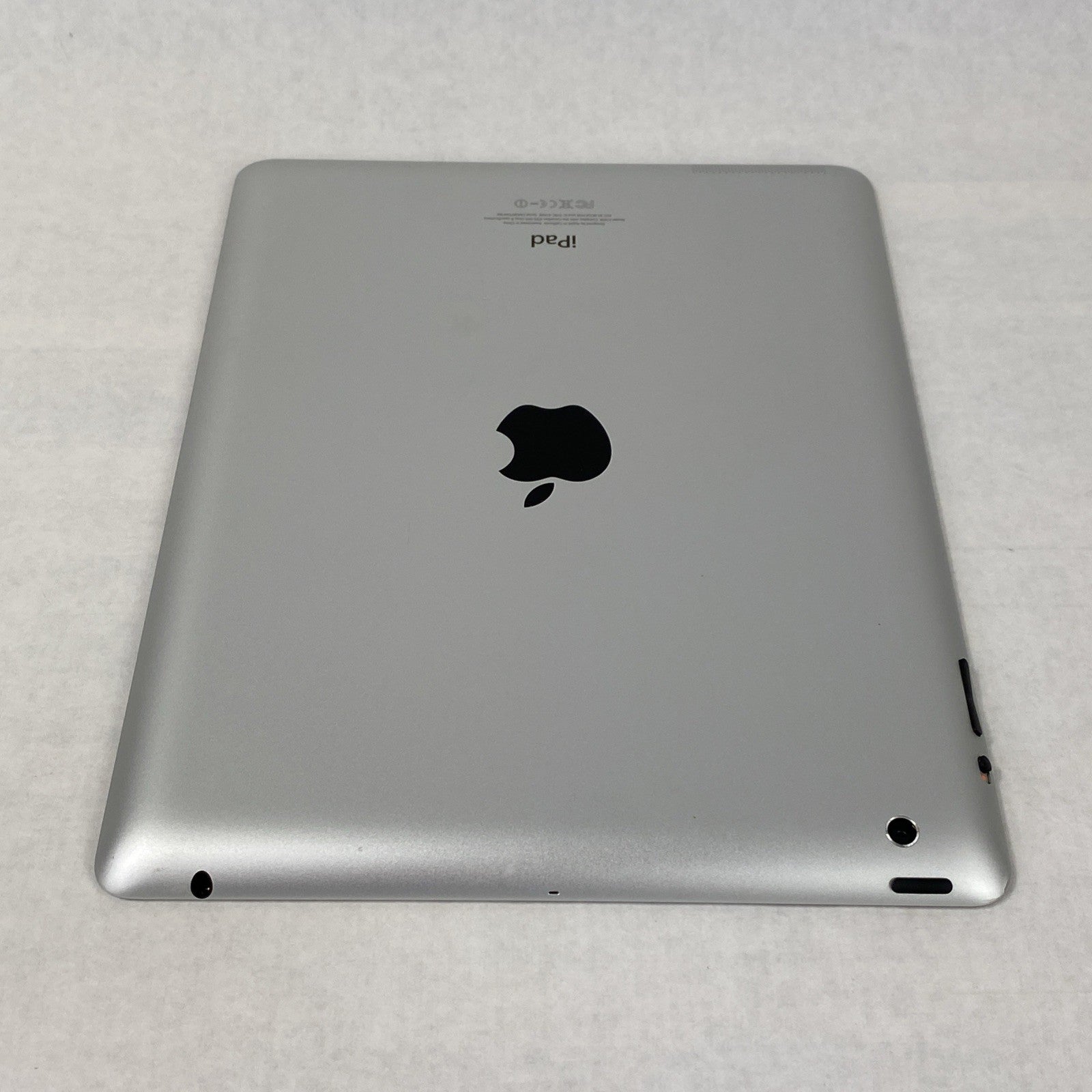 Apple iPad 4th Gen A1458 32 GB 9.7" Wi-Fi Space Gray IOS 10.3.3