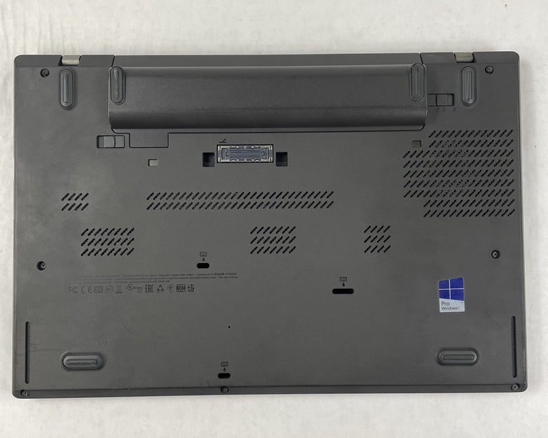 Lenovo ThinkPad T460 14" i5-6300U 2.40 GHz 8 GB RAM No HDD/OS - Bad Bottom
