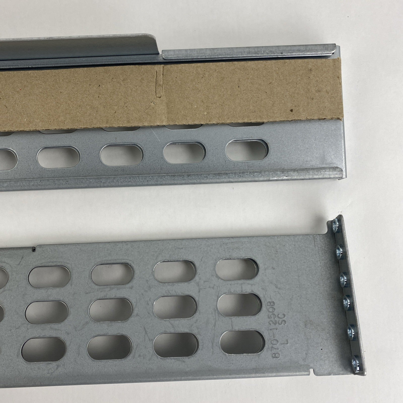  APC OM-756H Rev 12 Sliding Rail Kit for 4-Post Racks4