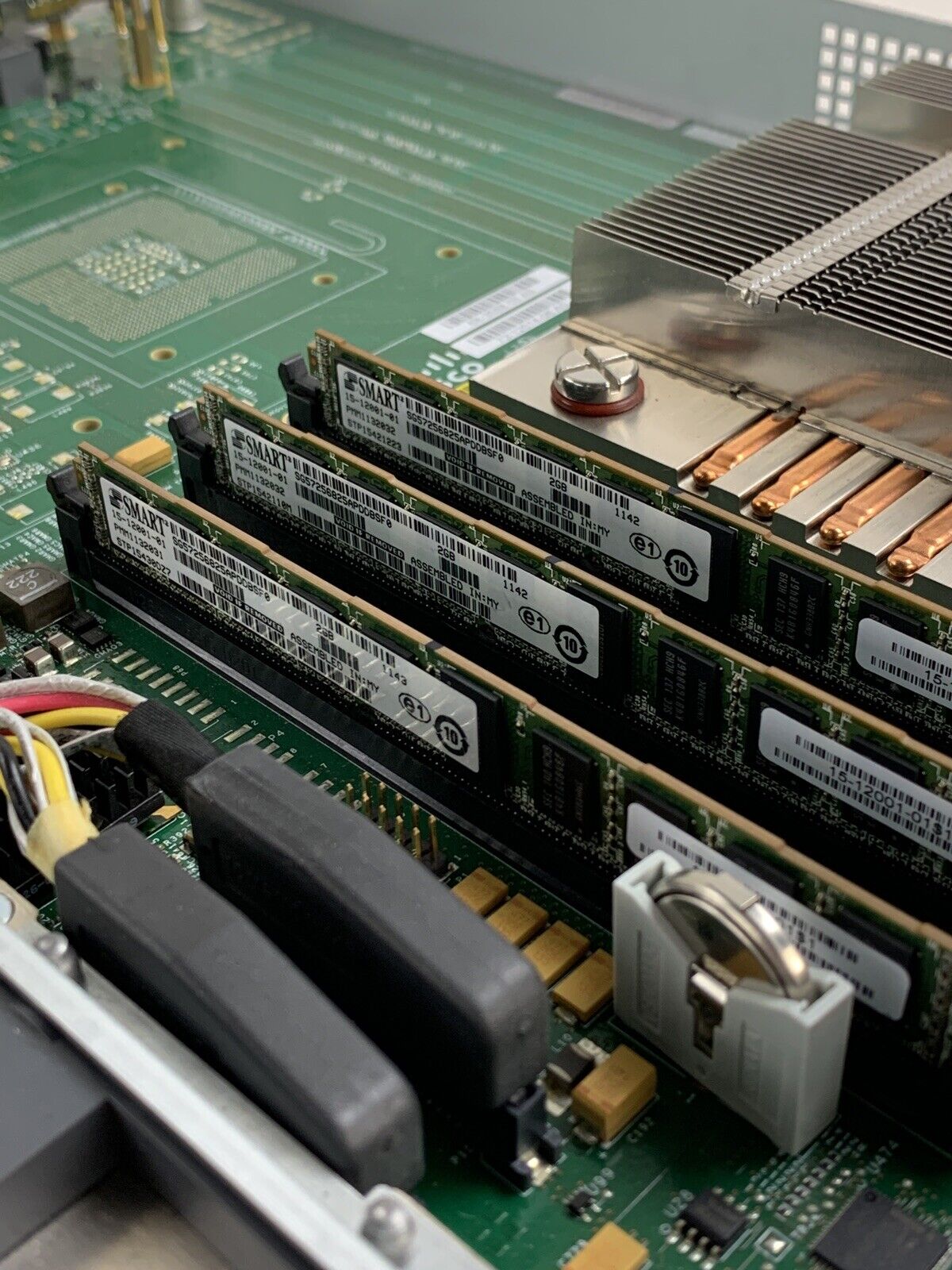 44048052