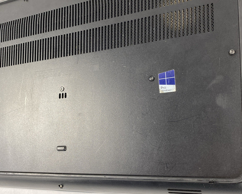 HP ZBook 17 G3 Xeon E3 1535M v5 2.90 GHz 16 GB RAM 17.3" No Battery No HDD No OS