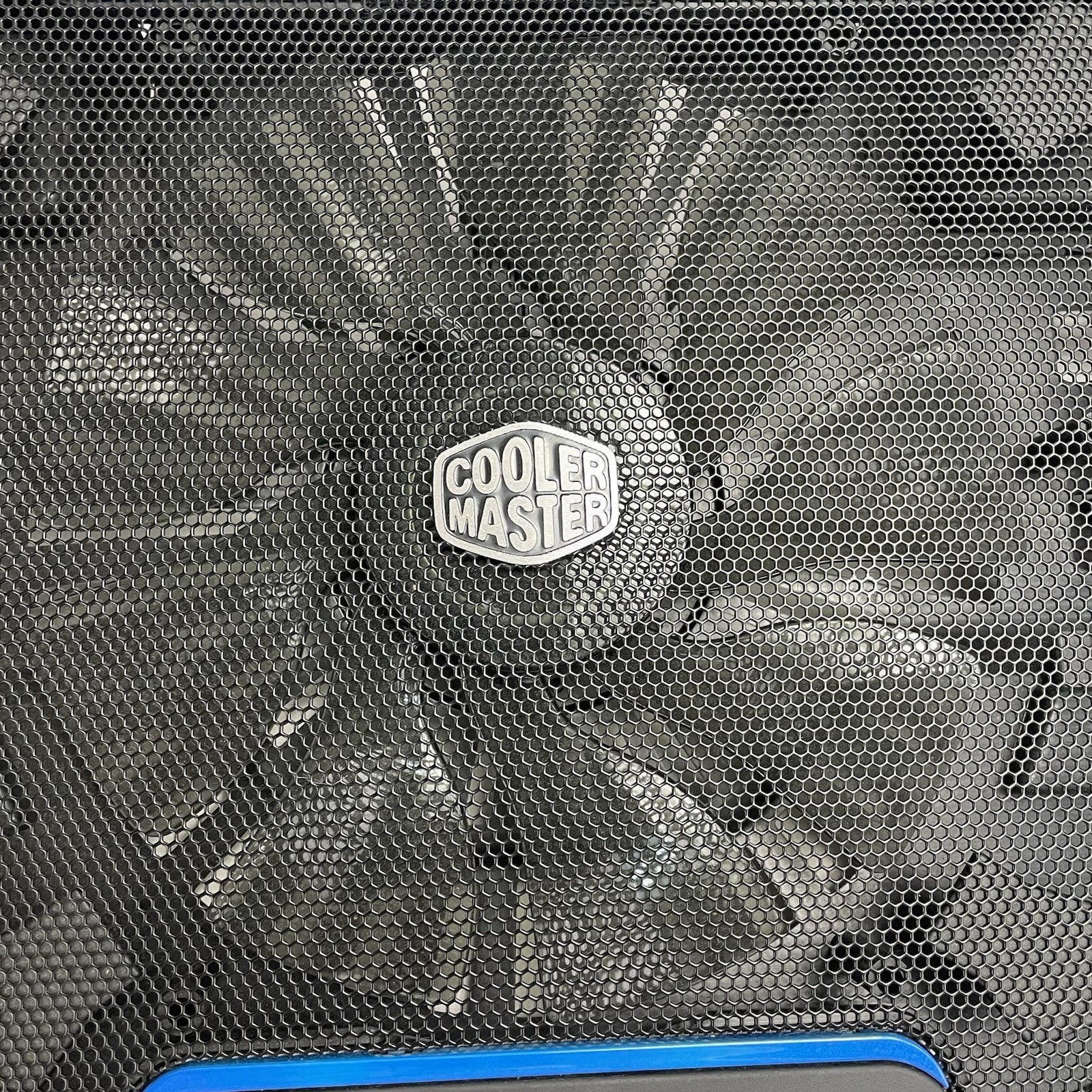Cooler Master NotePal X3 Gaming Laptop Cooling Pad Tested2