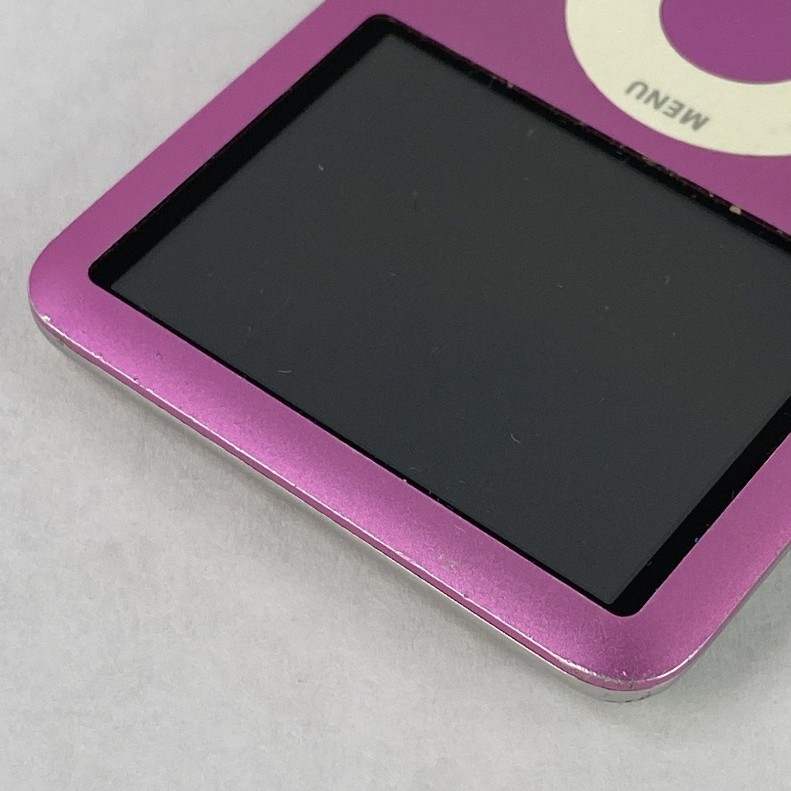 Apple iPod Nano 3rd Gen A1236 8GB Pink v1.1.37