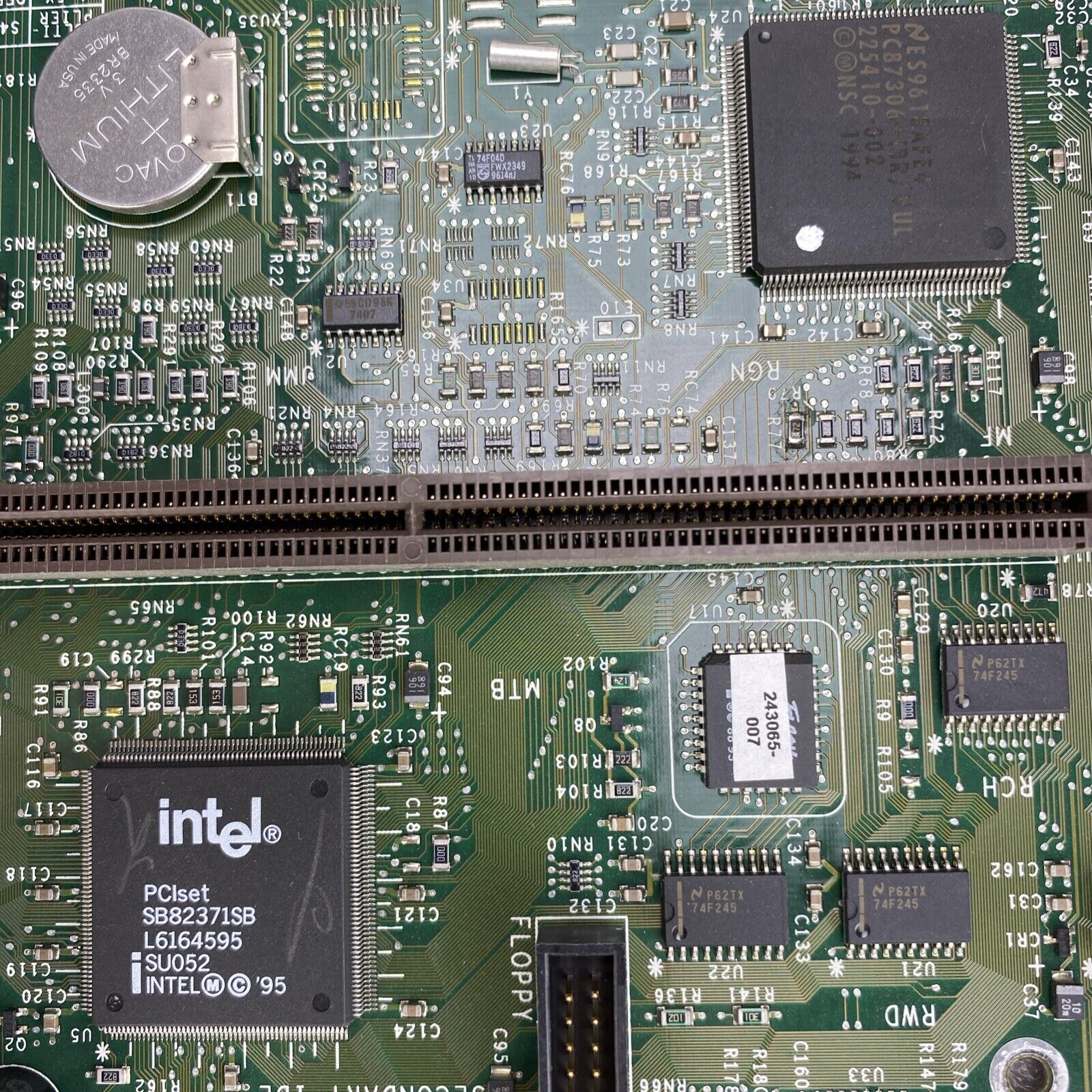 Compaq 005505-101 Motherboard Deskpro Pentium 133MHz 32MB RAM Riser Board