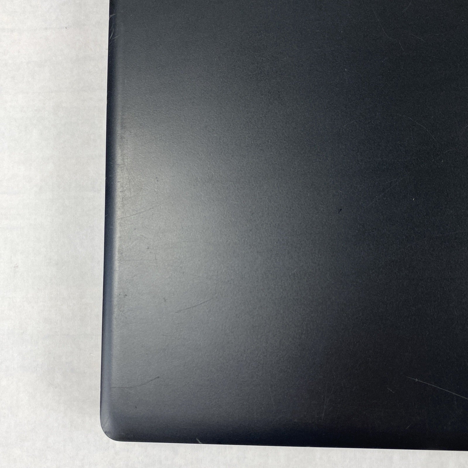 Dell Latitude 5580 Intel Core i5-7300U 2.6GHz 8GB RAM 15.6" No HDD No OS