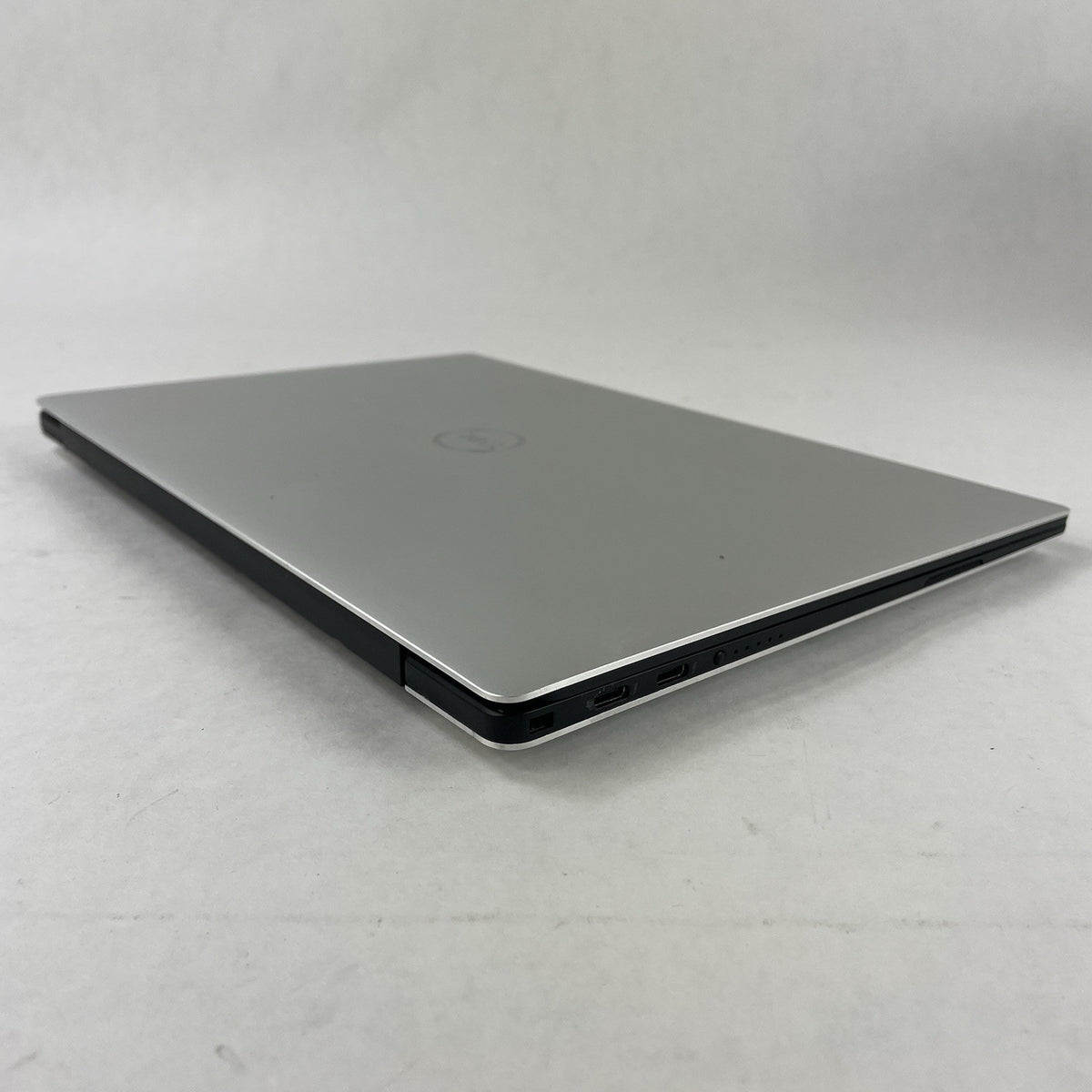 Dell XPS 13 9380 13.3" i5-8265U 1.60 GHz 8 GB RAM No SSD/OS/OS/AC12