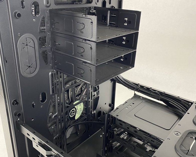 Thermaltake Core X9 E-ATX Cube Computer Case