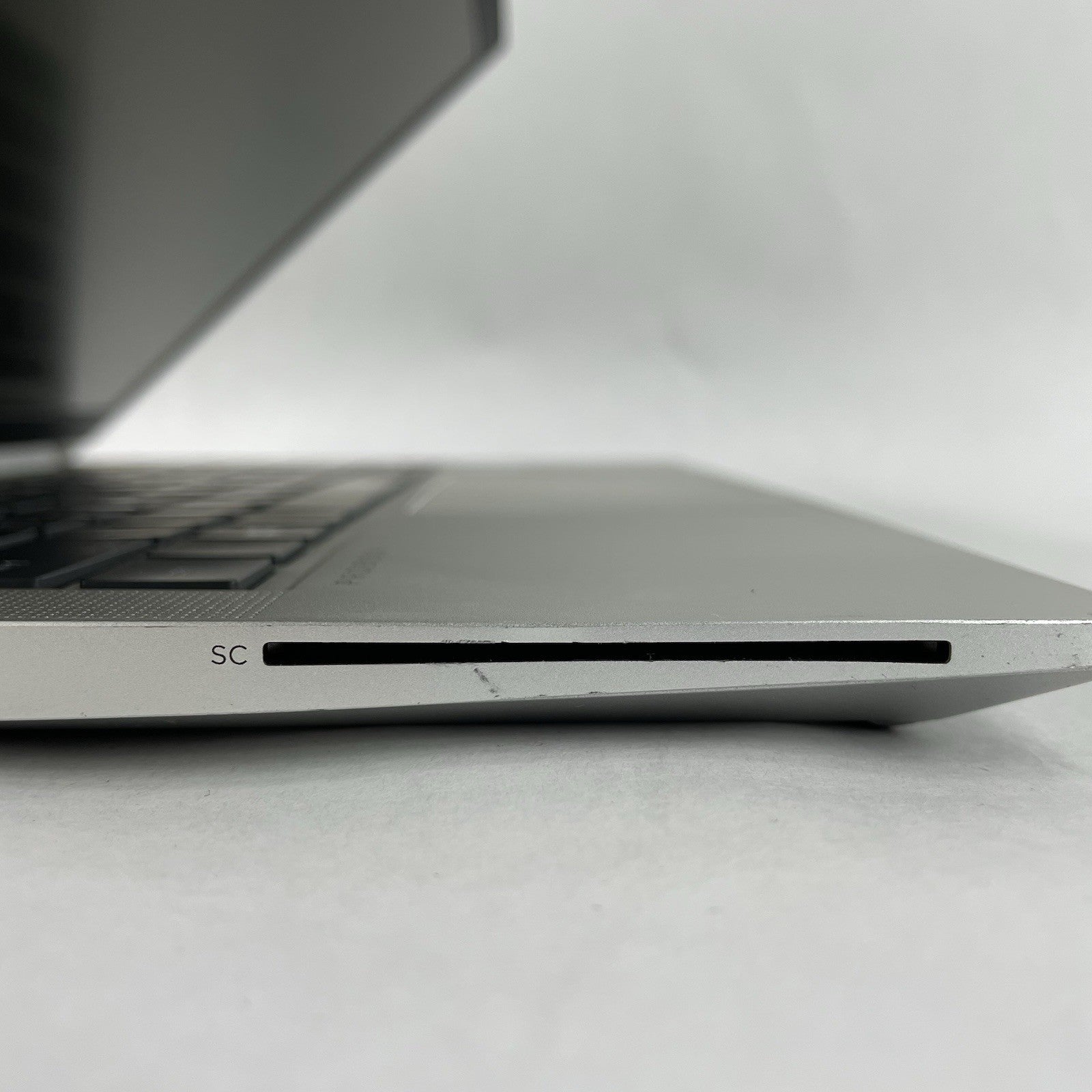HP ProBook 630 G8 13.3" i7-1165G7 2.80 GHz 8 GB RAM No SSD/OS/AC5
