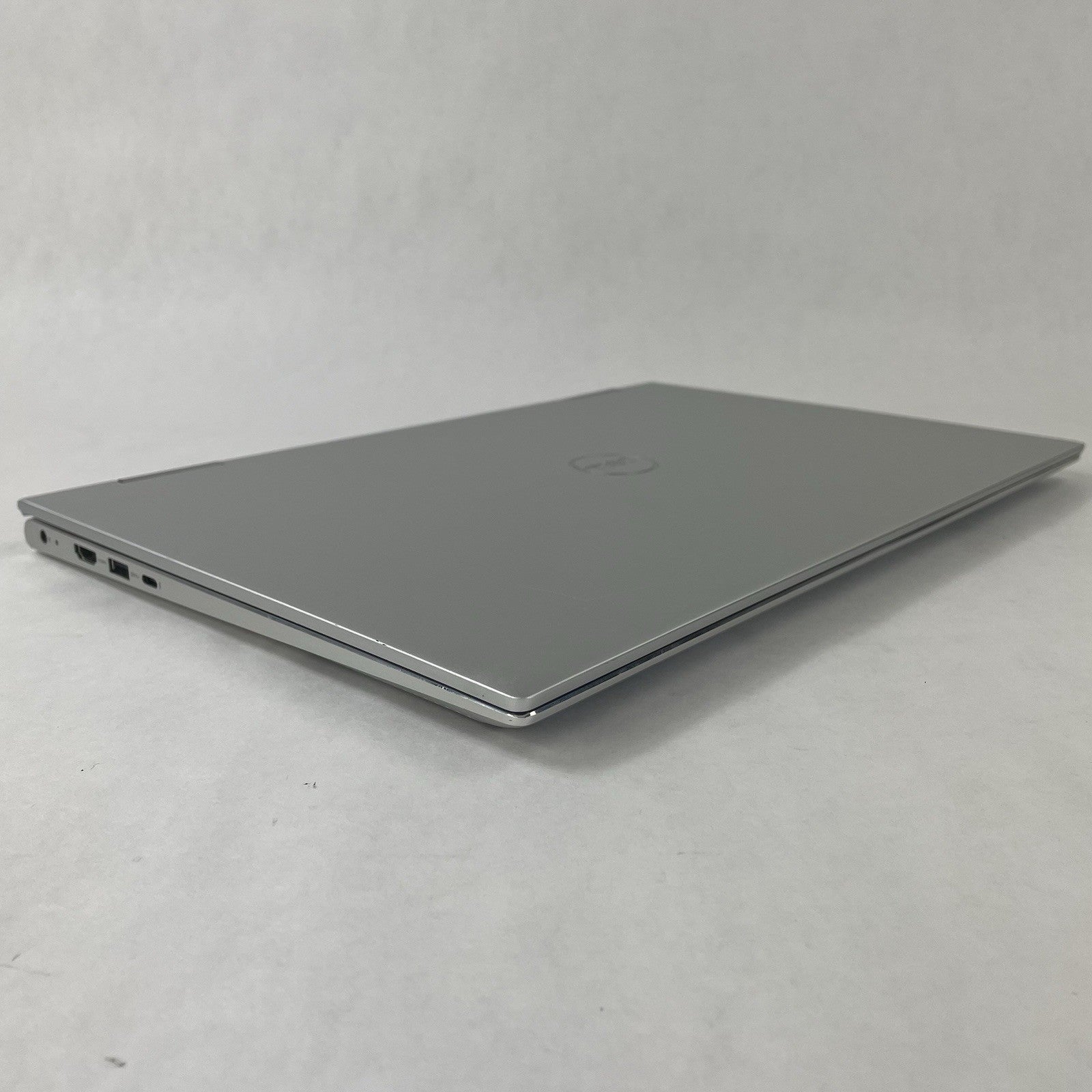 Dell Inspiron 7506 2in1 15.6" i5-1135G7 2.40 GHz 8 GB RAM No SSD/OS/AC11