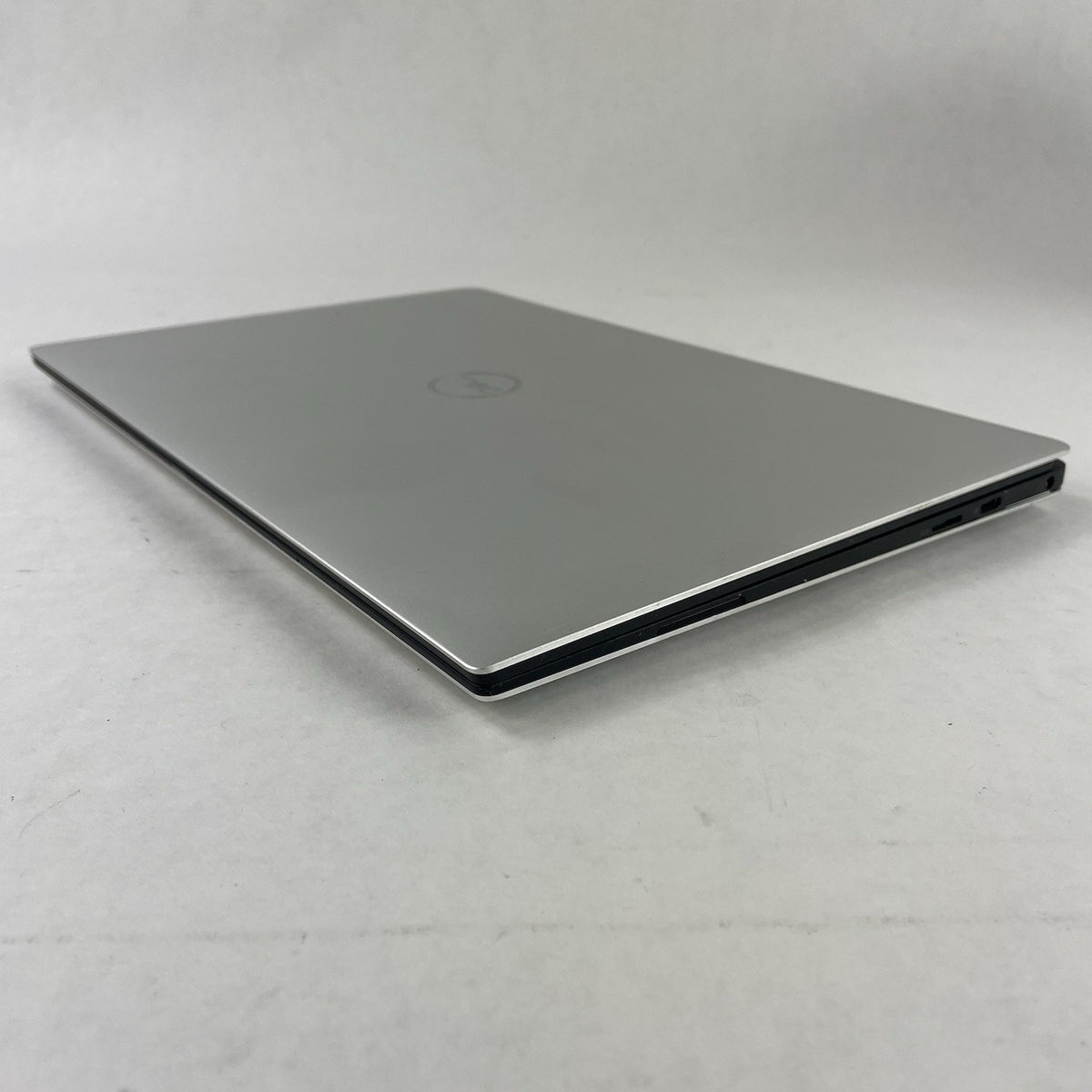 Dell XPS 13 9380 13.3" i5-8265U 1.60 GHz 8 GB RAM No SSD/OS/OS/AC10