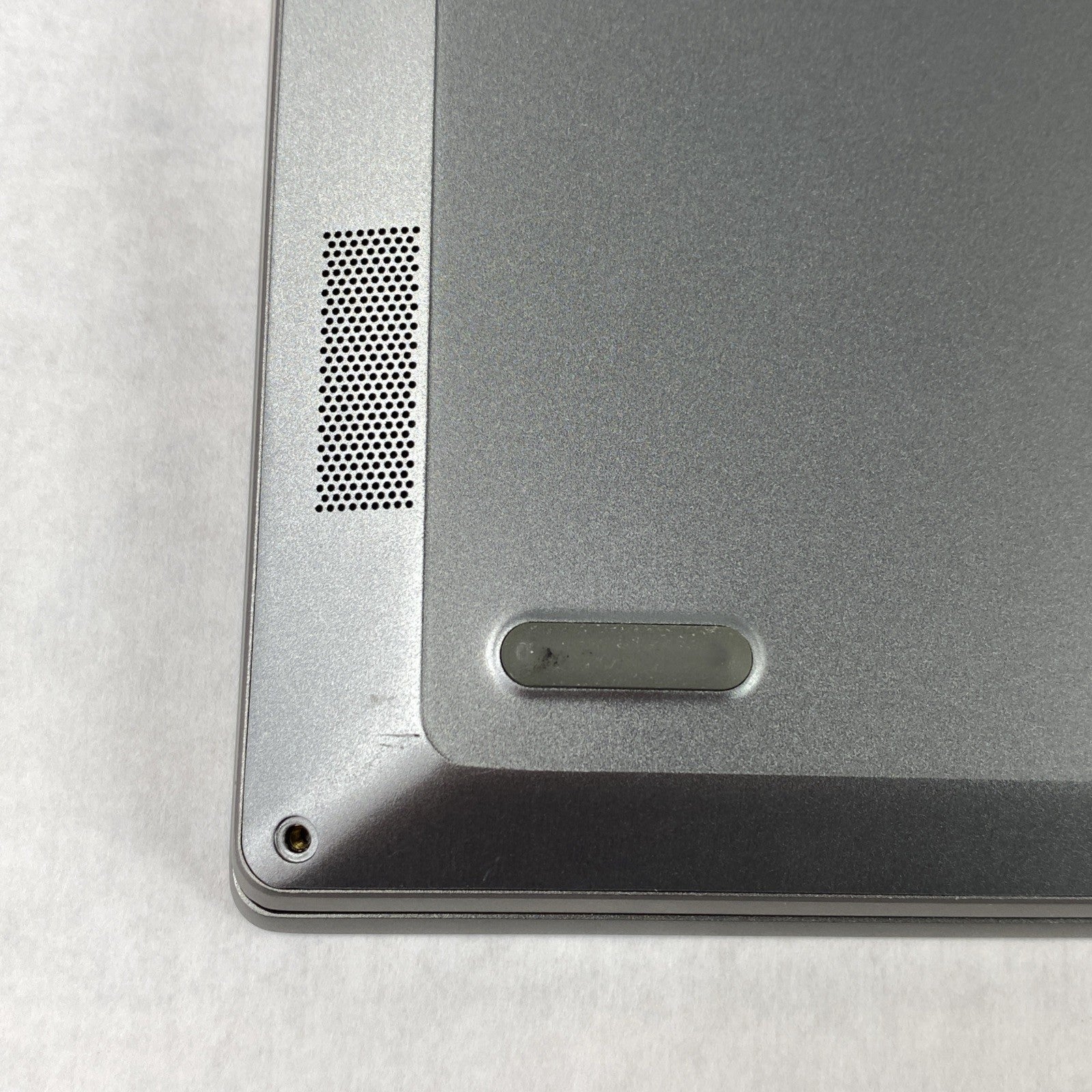 Lenovo ThinkBook 13s-IWL i7-8565U 1.8GHz 8GB RAM 13.3" No Battery No HDD No OS