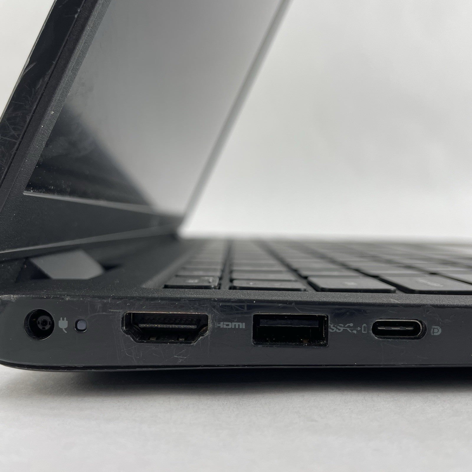Dell Latitude 3520 15.6" i5-1135G7 2.40 GHz 8 GB RAM No SSD/OS/AC7