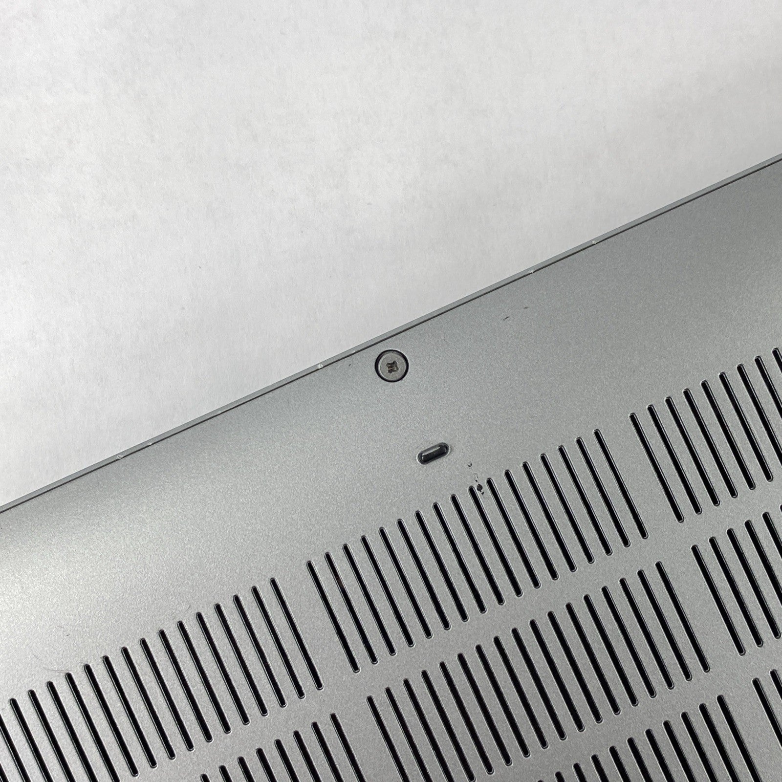 Dell Latitude 5410 Core i5-10210U 1.6GHz 16GB RAM 14.0" No Battery No HDD No OS