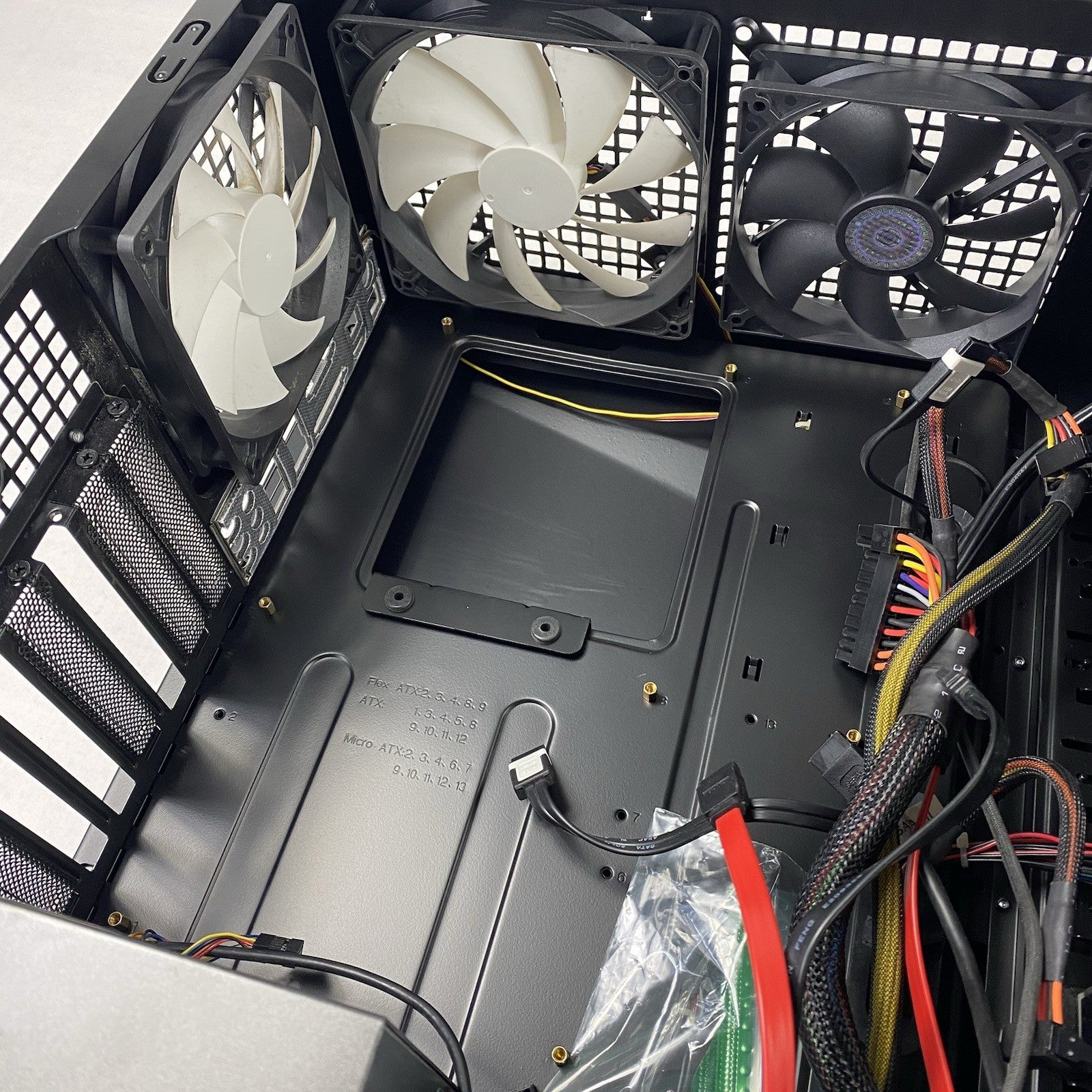 NZXT Hades Mid ATX Computer Tower with 550W Power Supply