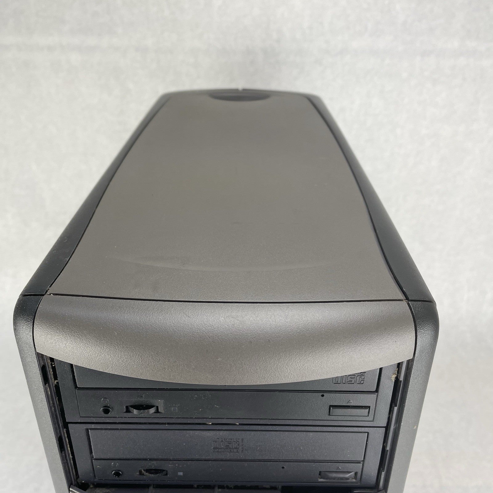 Dell Dimension 8200 Pentium 4 1.80 GHz 256 MB RAM No HDD No OSS