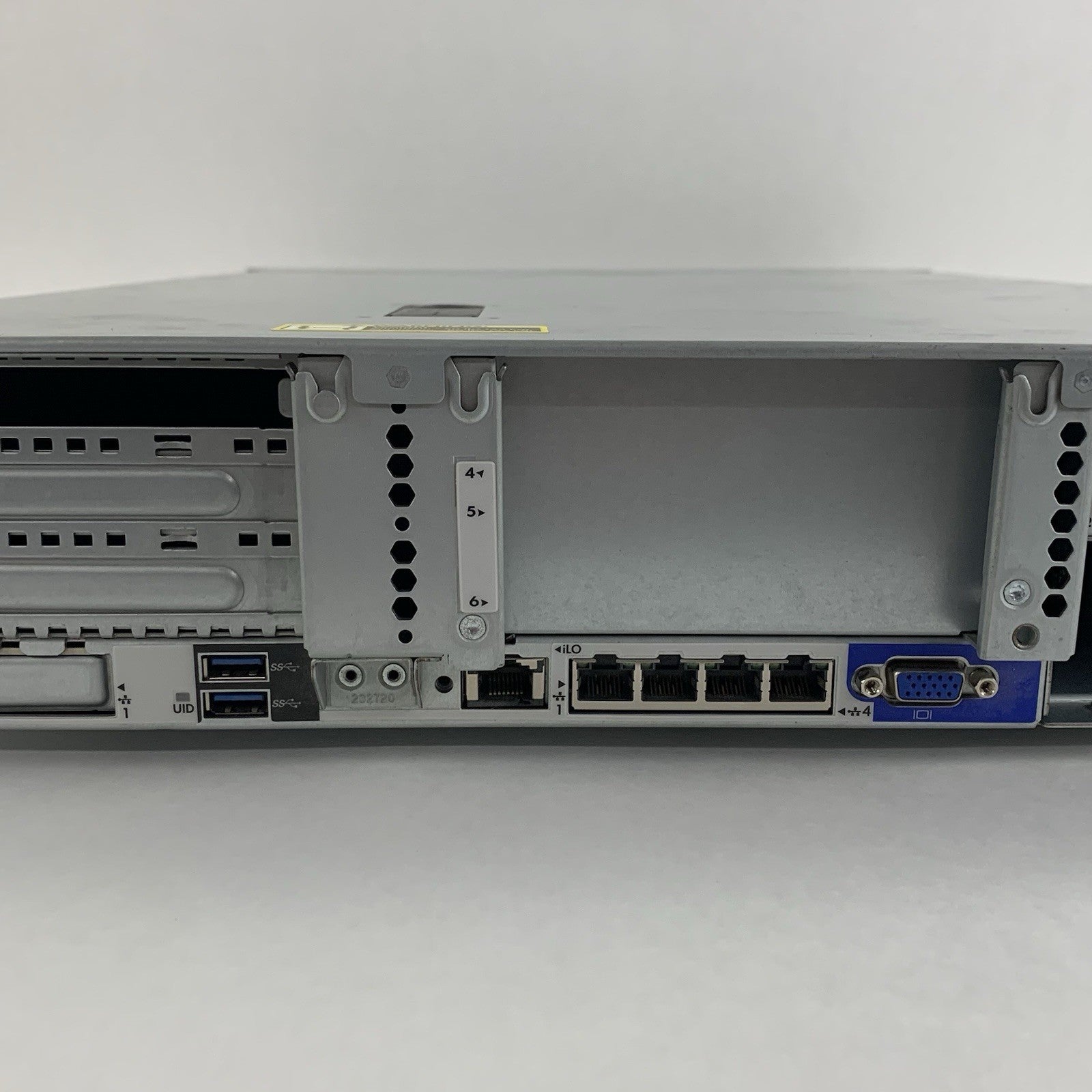 HP ProLiant DL380 Gen 9 1x Xeon E5-2640v4 2.4 GHz 16 GB Ram No HDD No OS No PSUs7