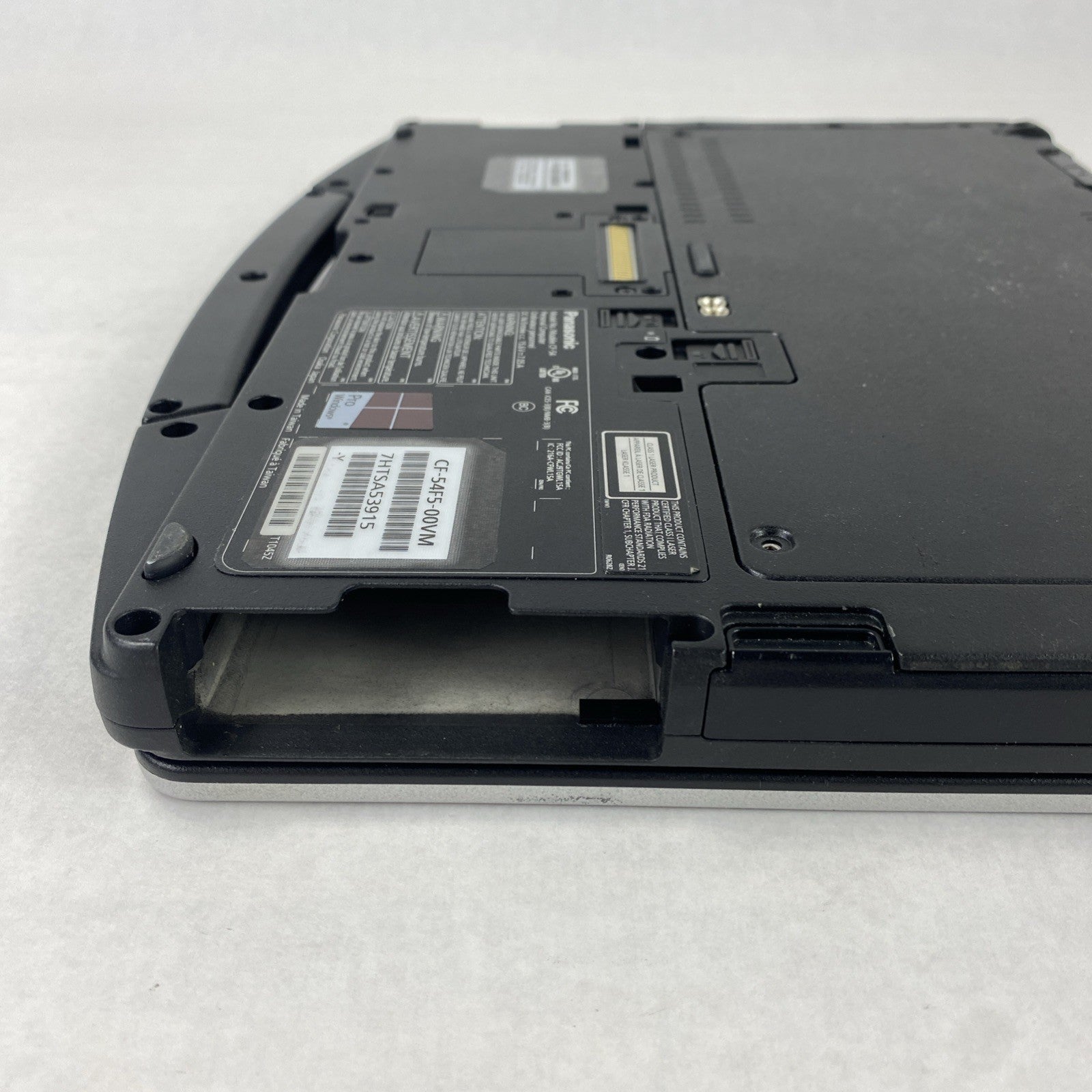 Panasonic Toughbook CF-54 14" Touch i5-6300U 2.4GHz 8GB RAM No Battery No HDD/OS