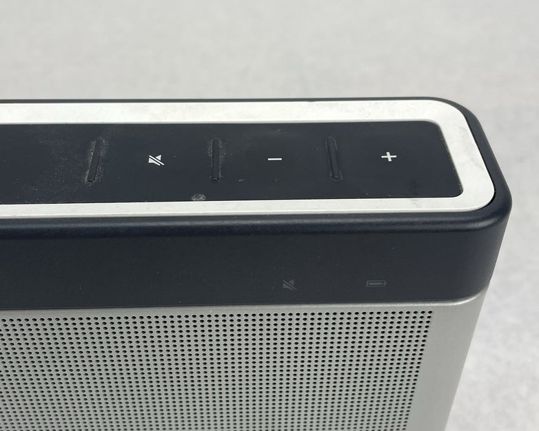 Bose Sound Link iii MODEL 414255 Bluetooth Speaker and Power Cord