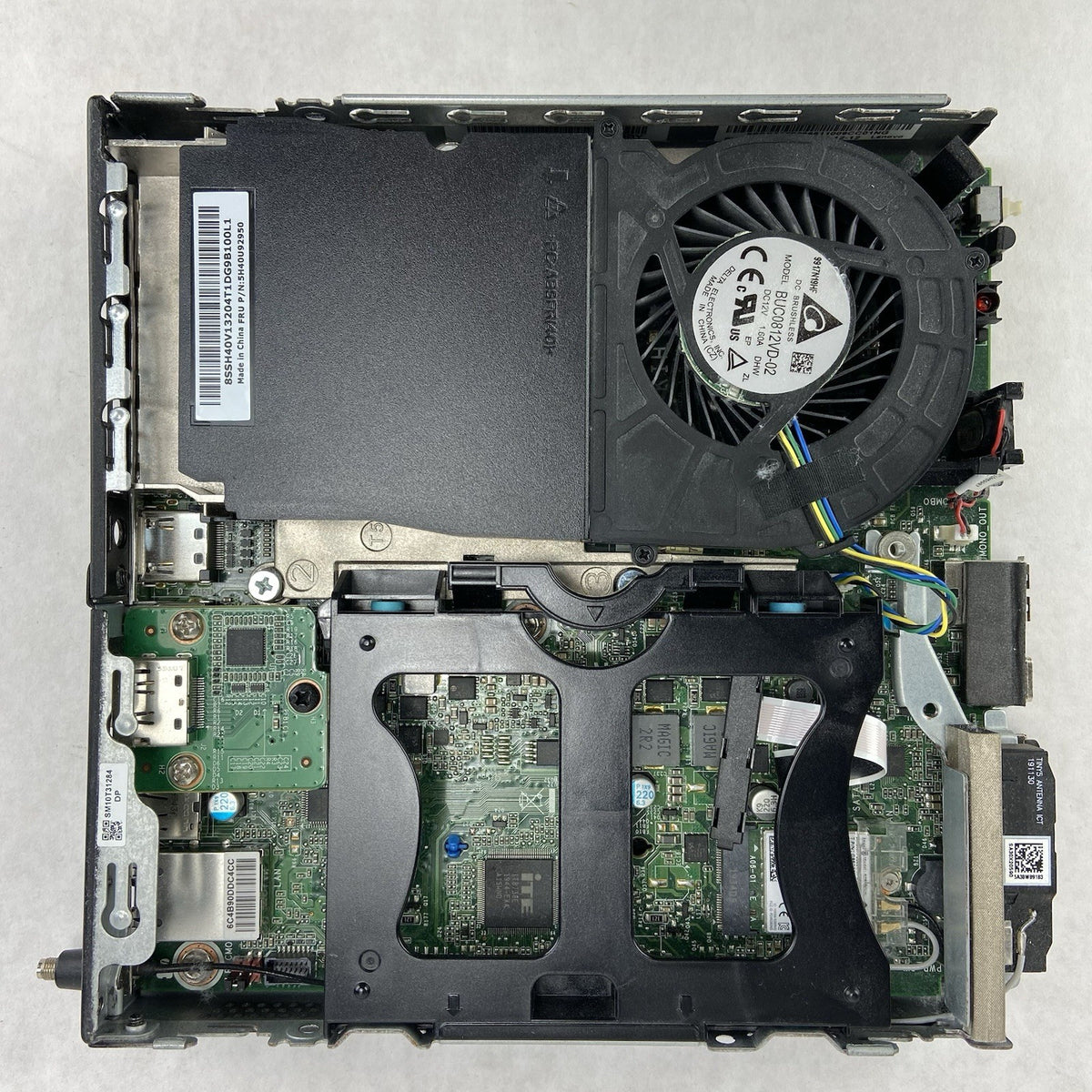 Lenovo Thinkcentre M75Q MFF AMD 5 Pro 3400GE 3.3GHz 8GB RAM No AC/HDD/OS9