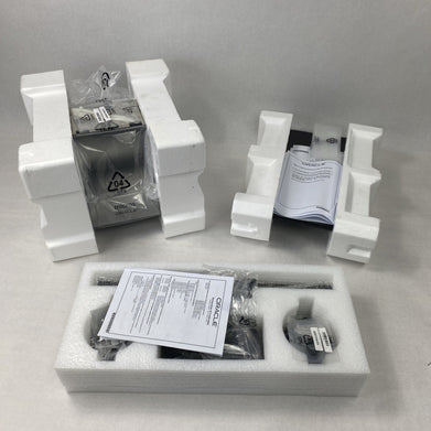 Oracle Micros Workstation 6 Series 2 Celeron 4305UE 2.0 GHz 8GB No SSD w/ Stand