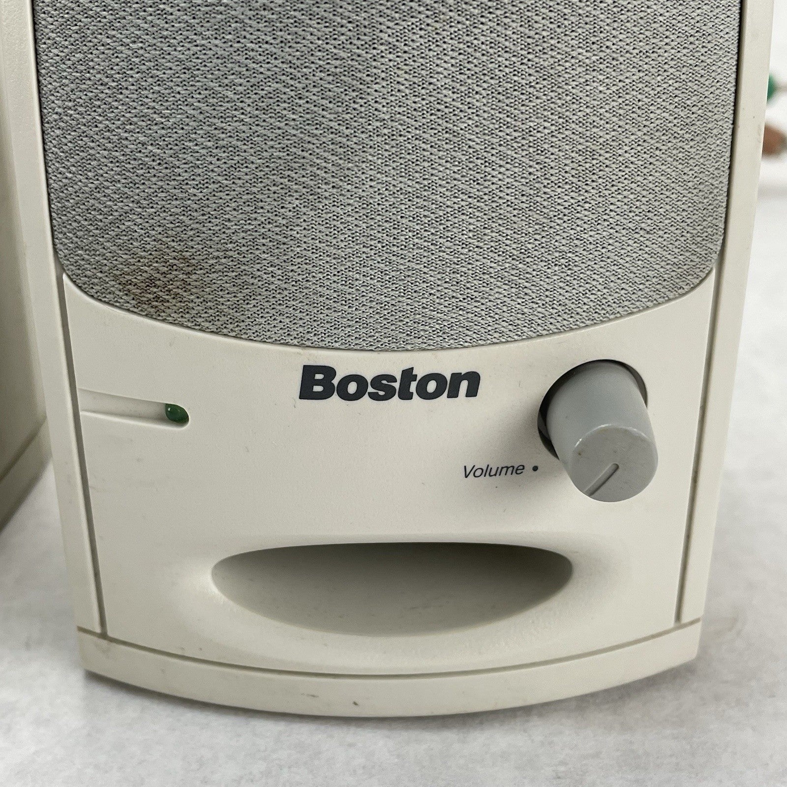 Boston Acoustics BA265 Powered Computer Speakers Multimedia System Beige2