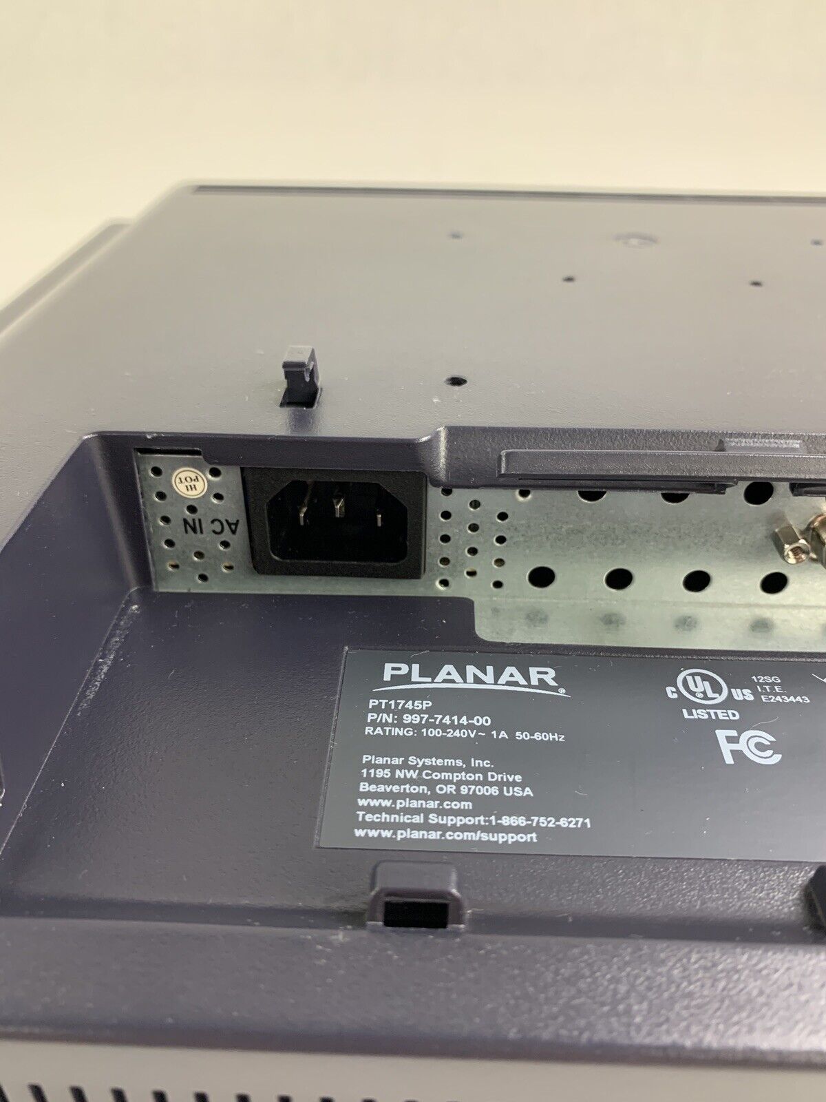 Planar PT1745p 997-7414-01 17in TouchscreenLCD VGA USB W/ Stand No Screws Tested