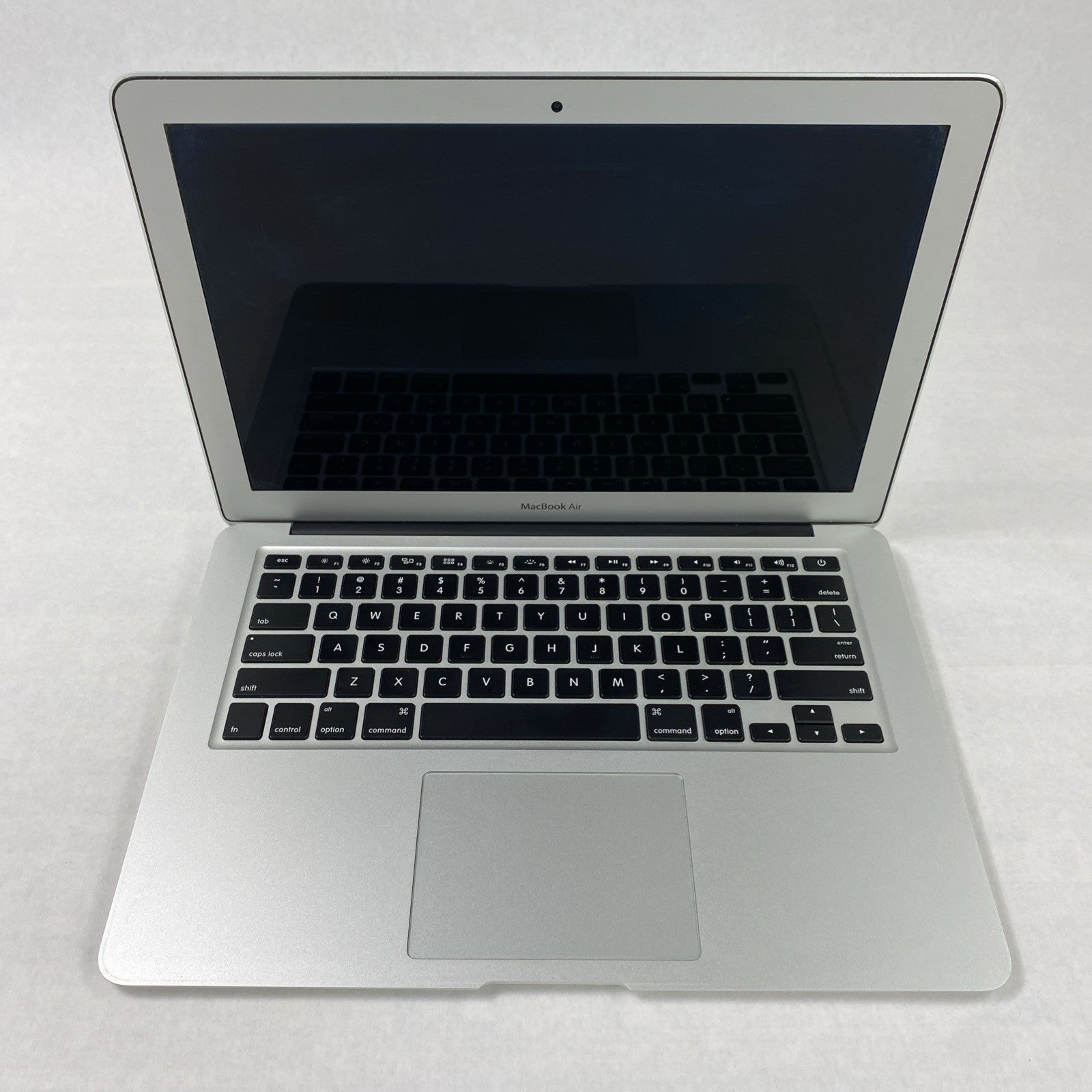 Apple MacBook Air A1466 2015 13" 1.6GHz i5 4GB RAM 256GB SSD os11.7.1 723 Cycles