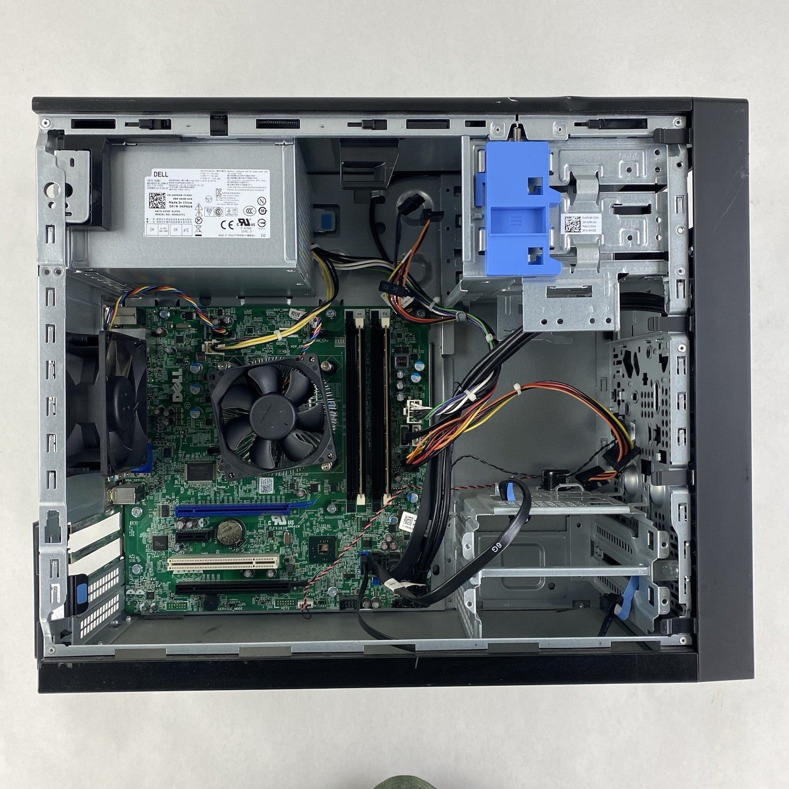 Dell Precision T1700 MT Intel Xeon E3-1226 v3 3.3GHz 8GB RAM No HDD No OS