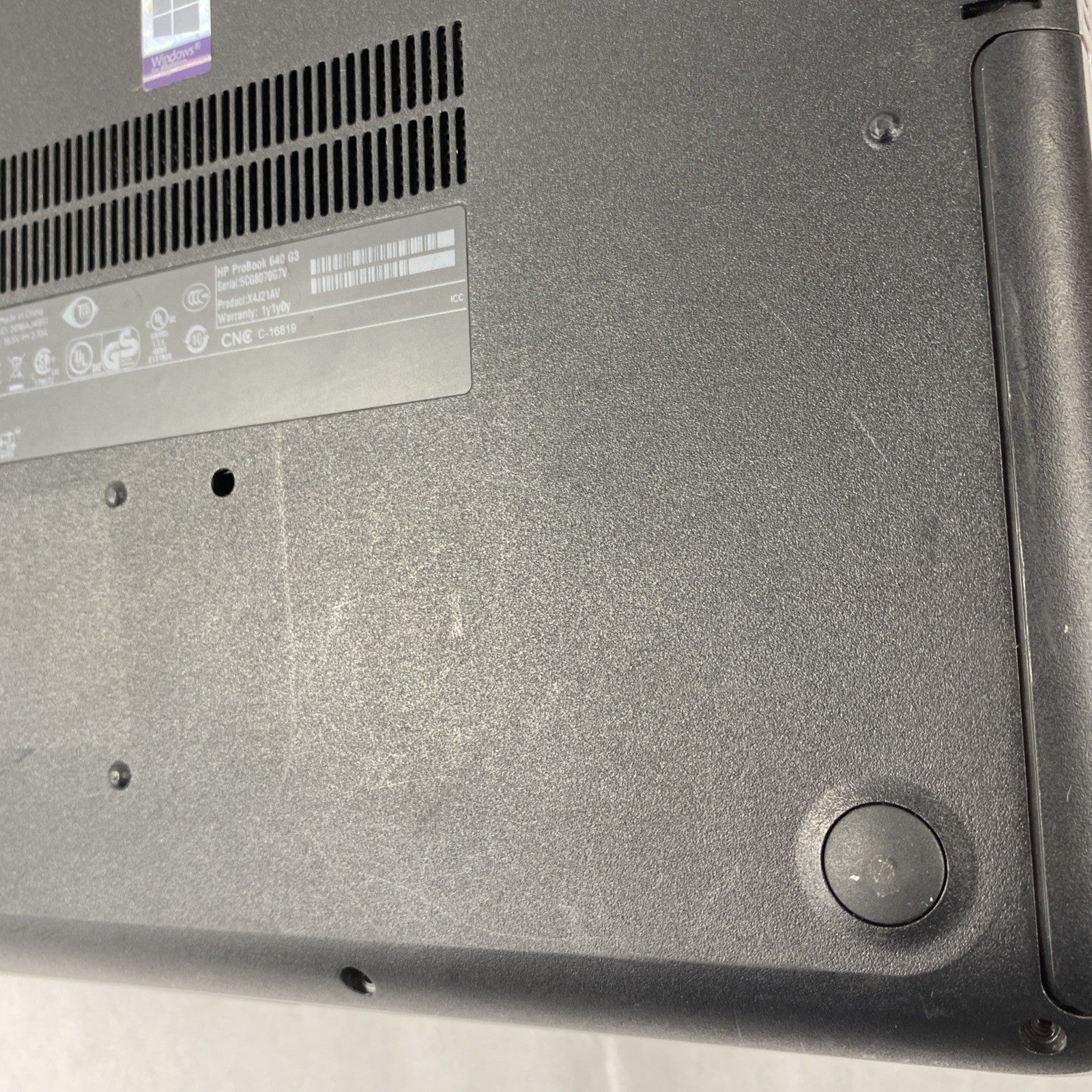 HP ProBook 640 G3 Core i5-7200U 2.50 GHz 8 GB RAM 14" No Battery No HDD No OS