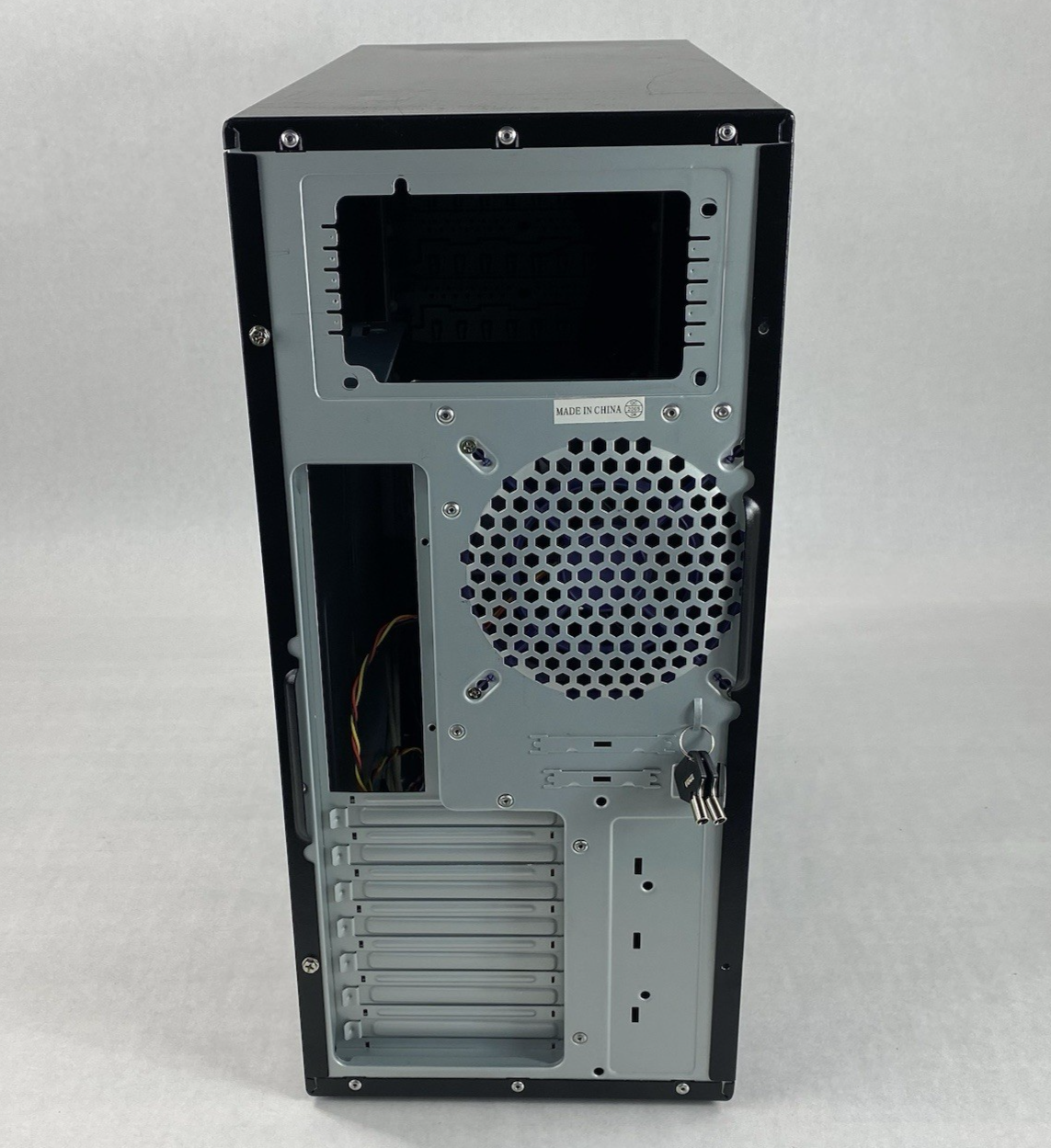 ASUS Ascot 6AR6-F Mid ATX Computer Case No Power Supply