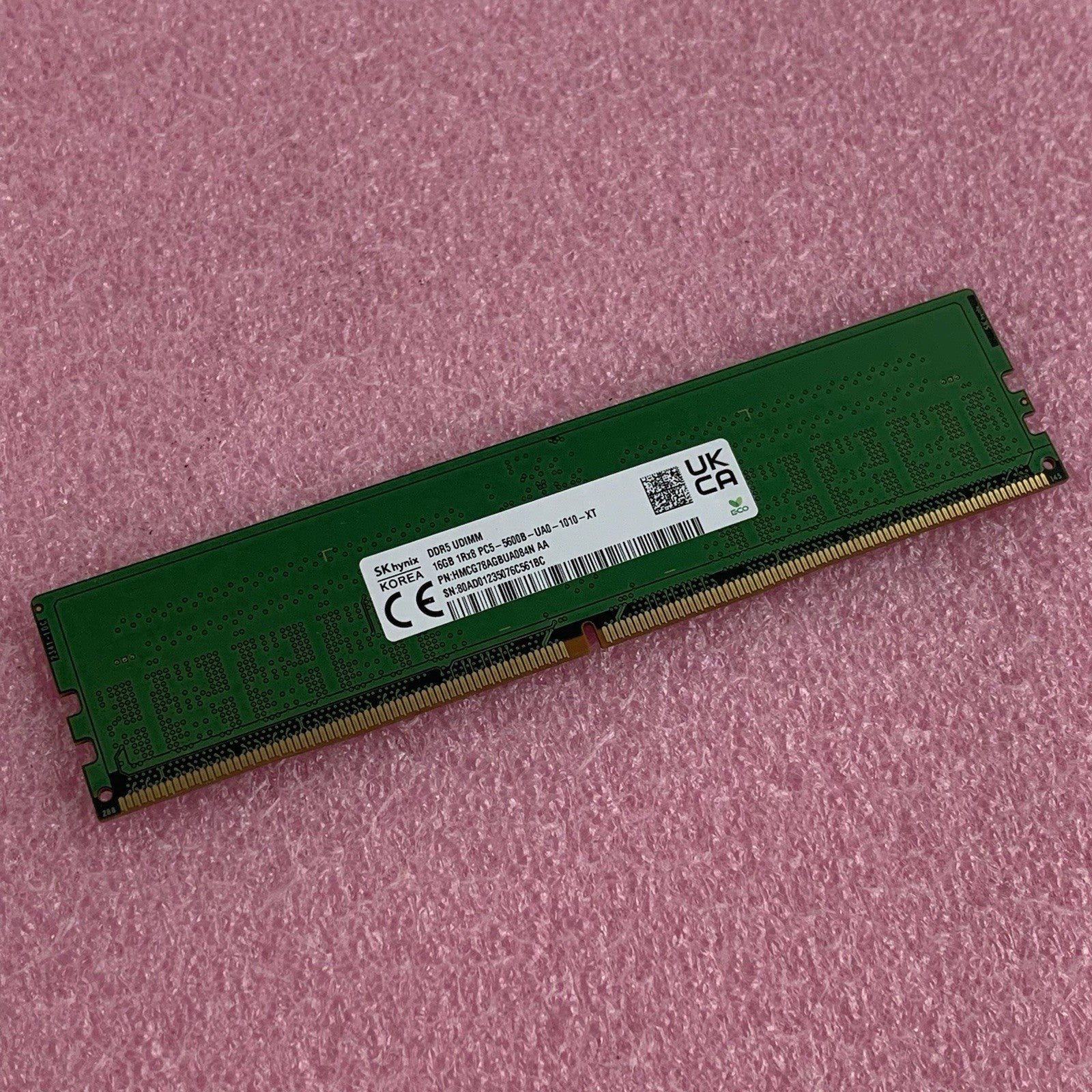 SK Hynix HMCG78AGBUA084N AA DDR5-4800 1x16GB UDIMM Desktop Memory RAM0