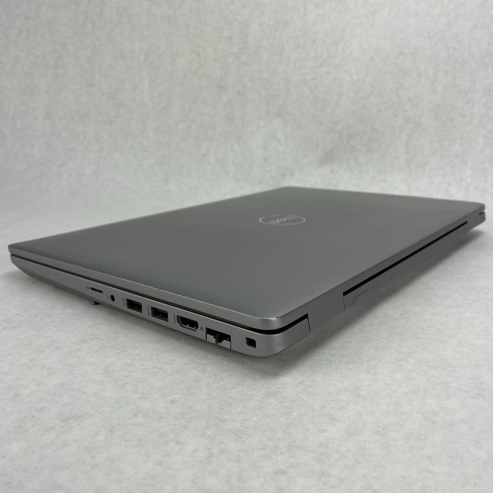 Dell Precision 3571 15.6" i5-12500H 3.76 GHz 16 GB RAM No SSD/OS/AC9