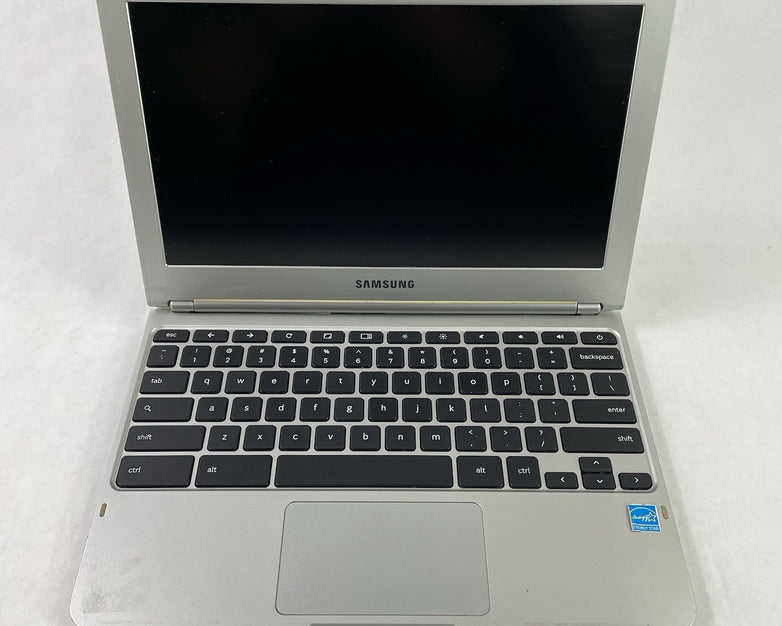Samsung XE303C12 11.6" ARM V7 rev4 2 GB RAM 16 GB Storage No AC